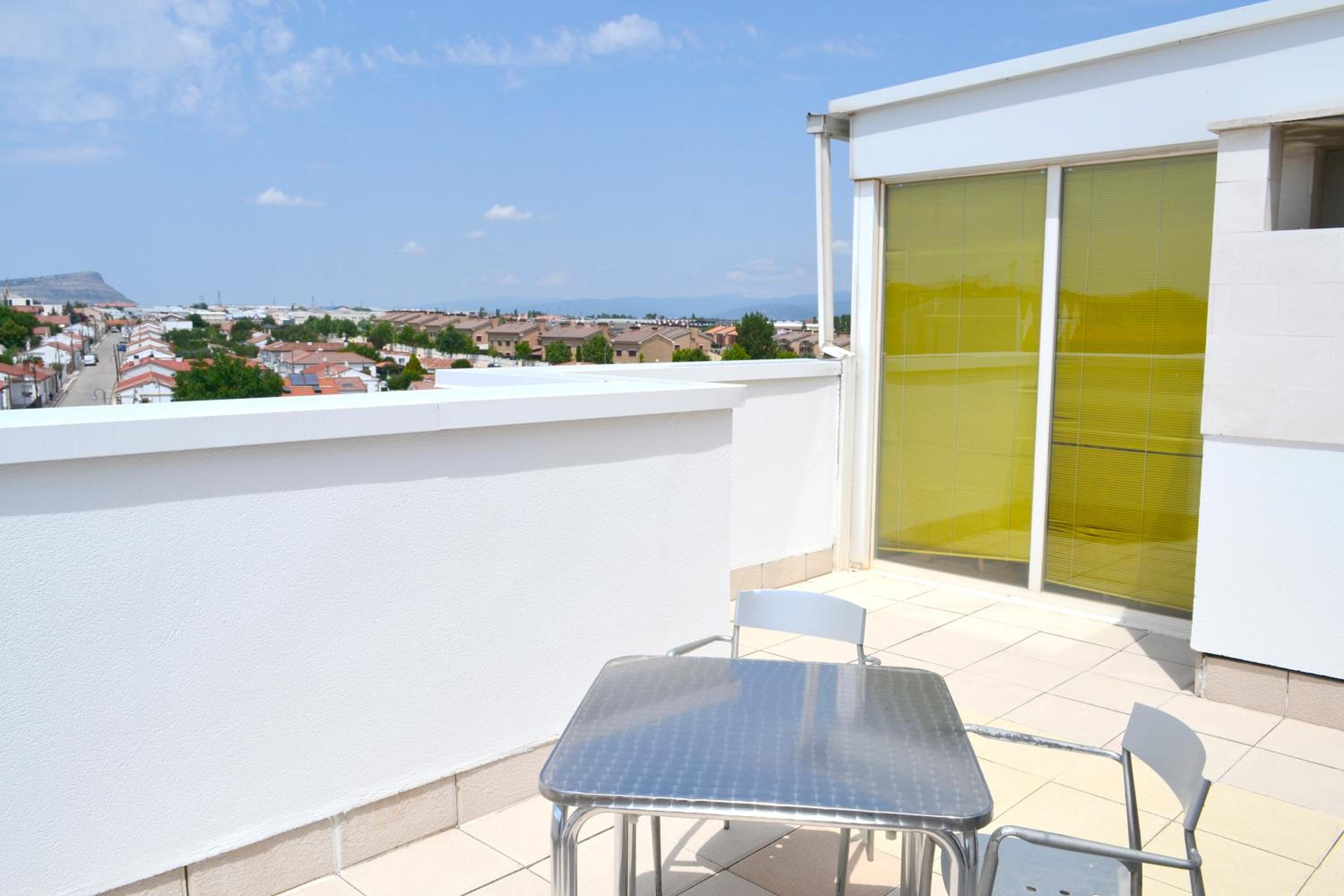 Family Room with Terrace photo 3