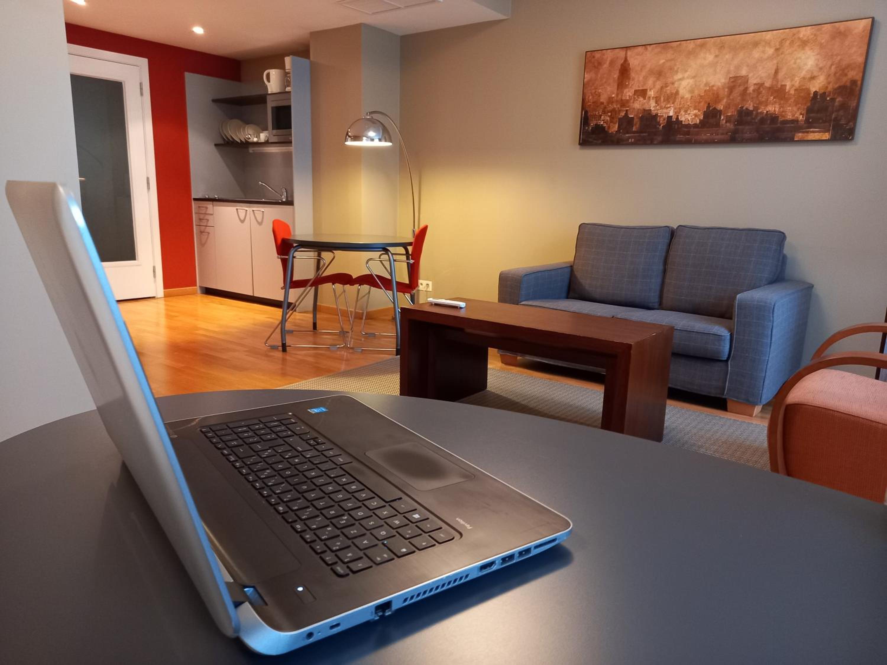 Business Suite photo 1