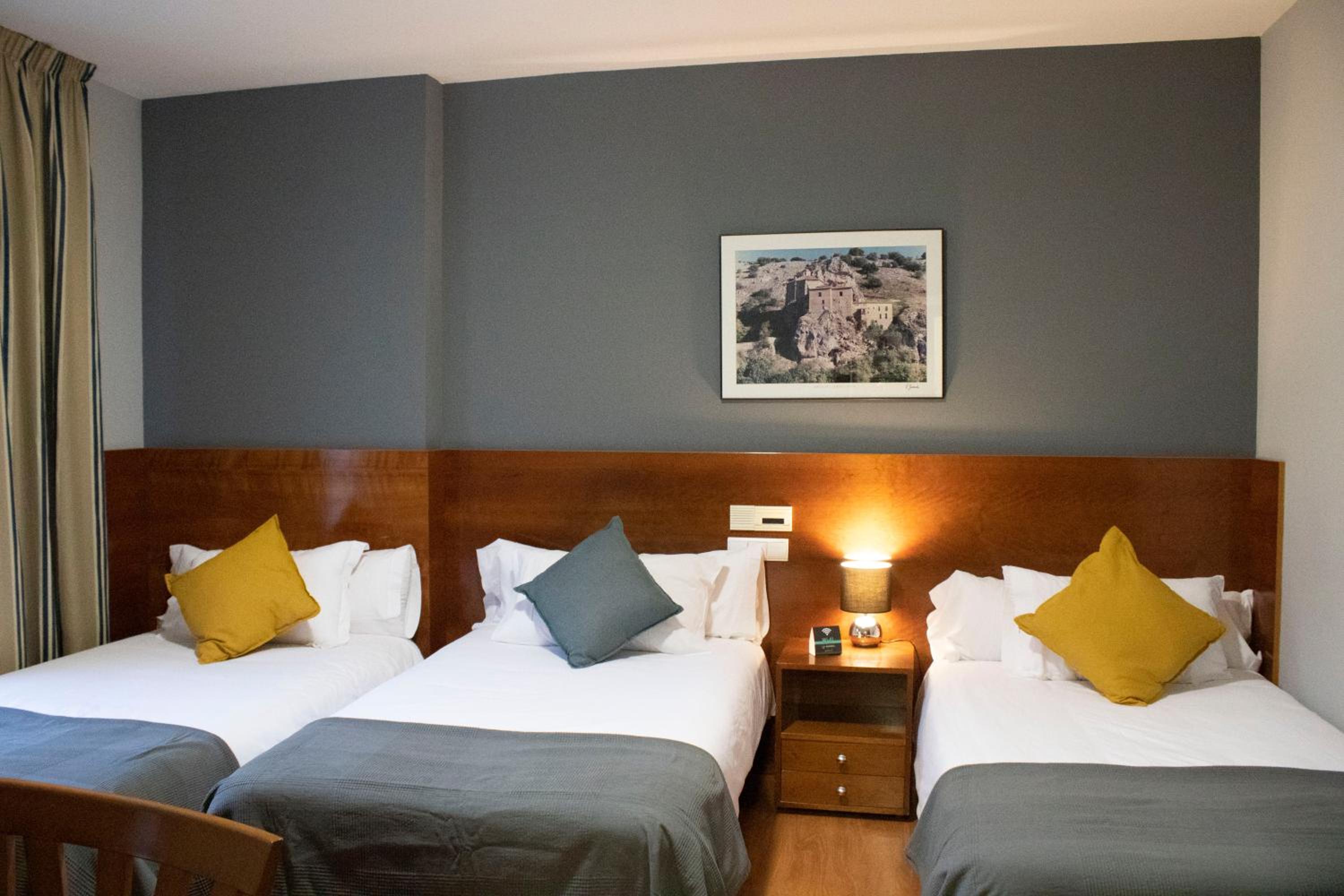 Triple Room - Photo 3