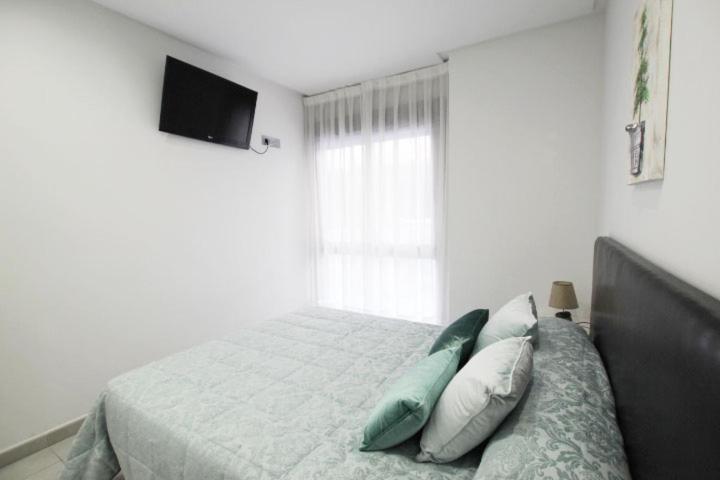 Three-Bedroom Apartment photo 3