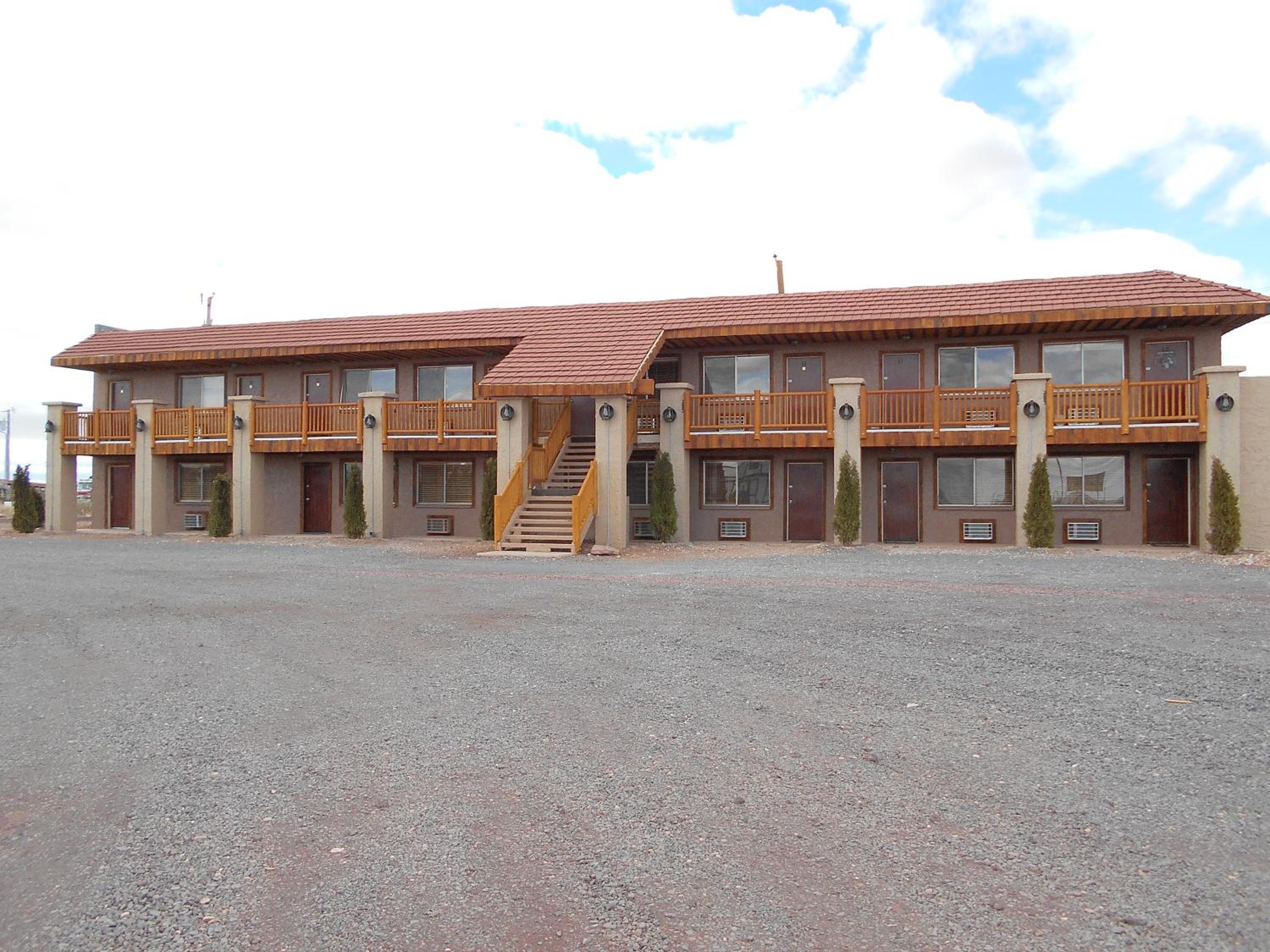 Annex Motel - across the street - no extra beds - Photo 1