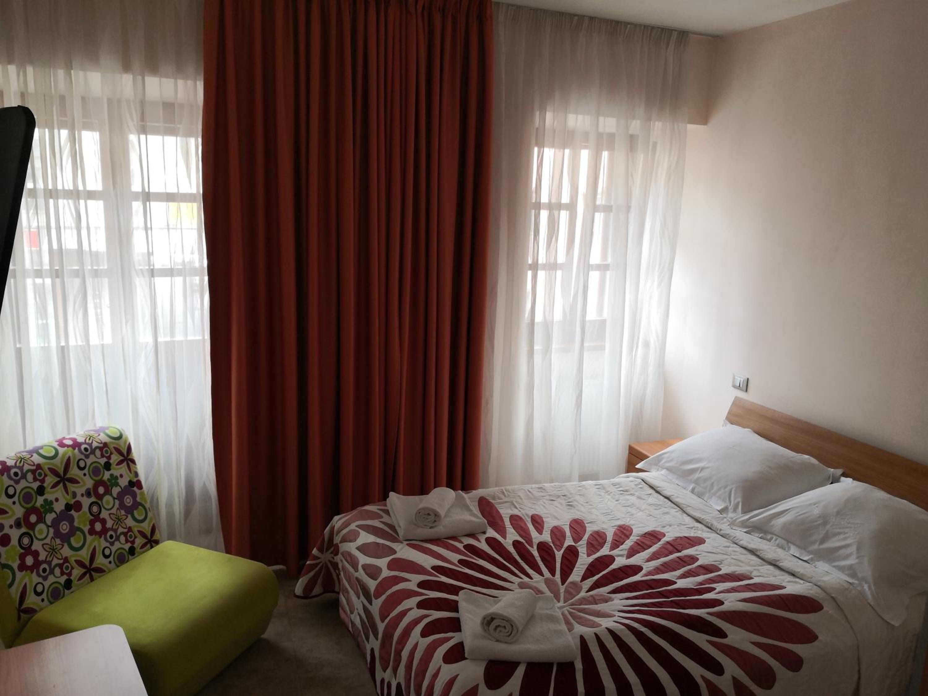 Double Room - Photo 1