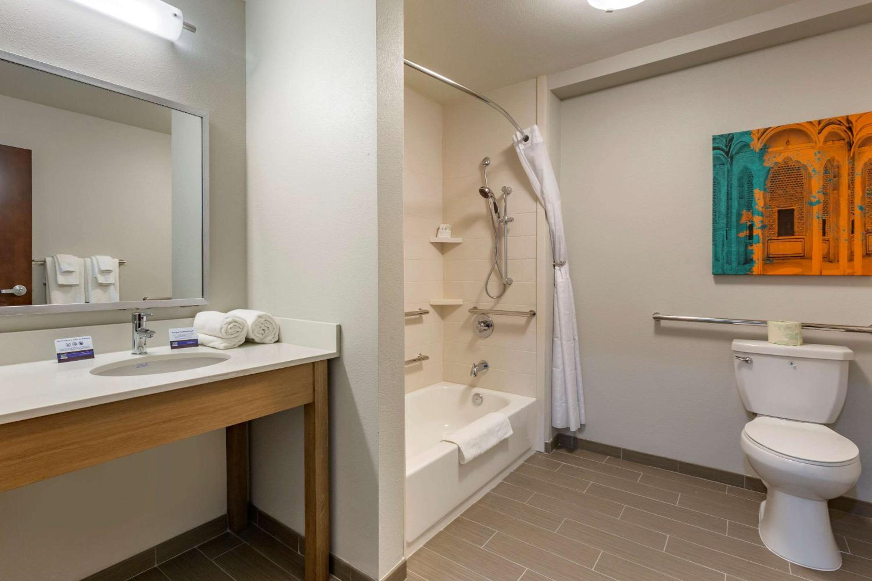 Efficiency Suite with Two Queen Beds - Accessible/Non-Smoking - Photo 2