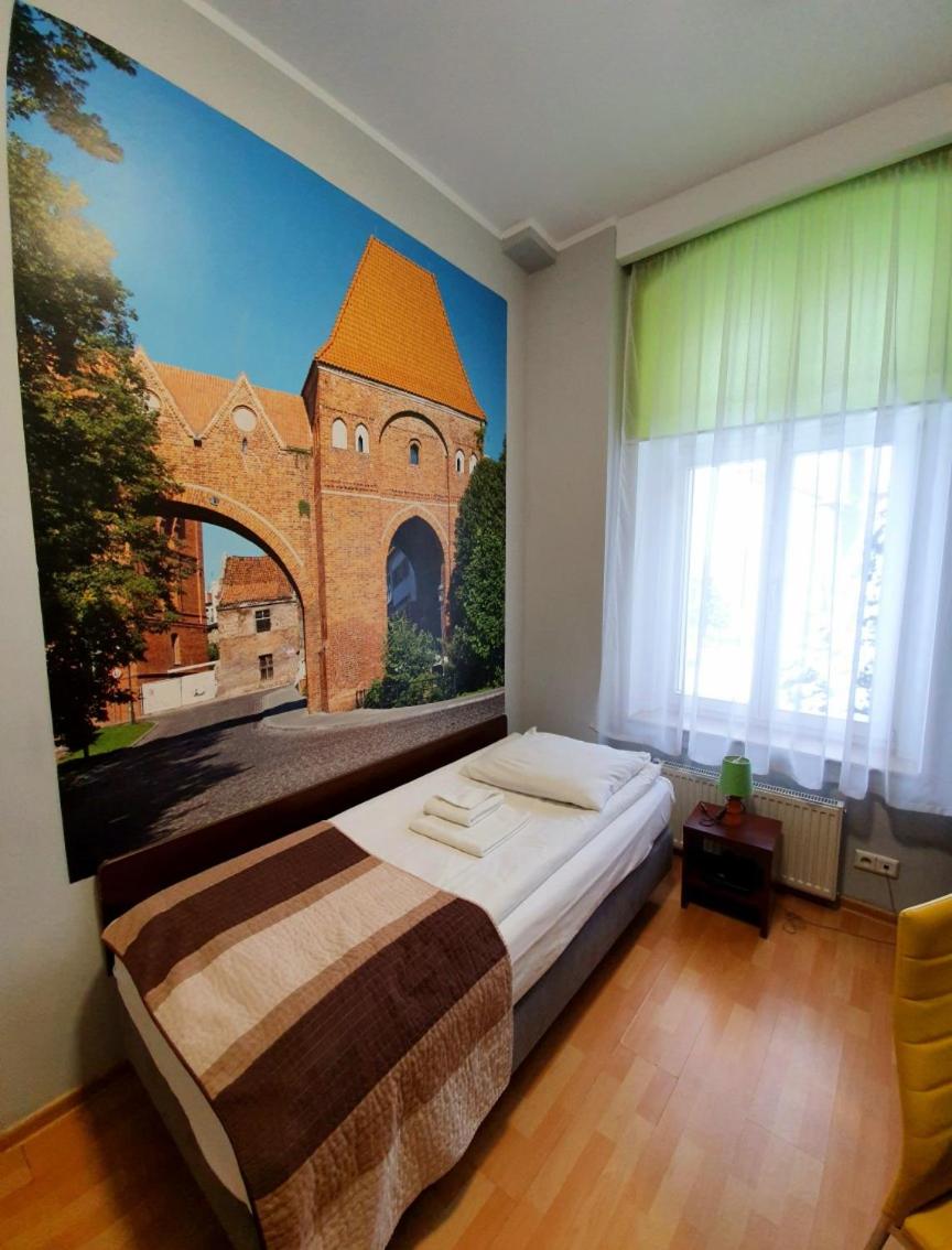 Single Room with Private Bathroom photo 1