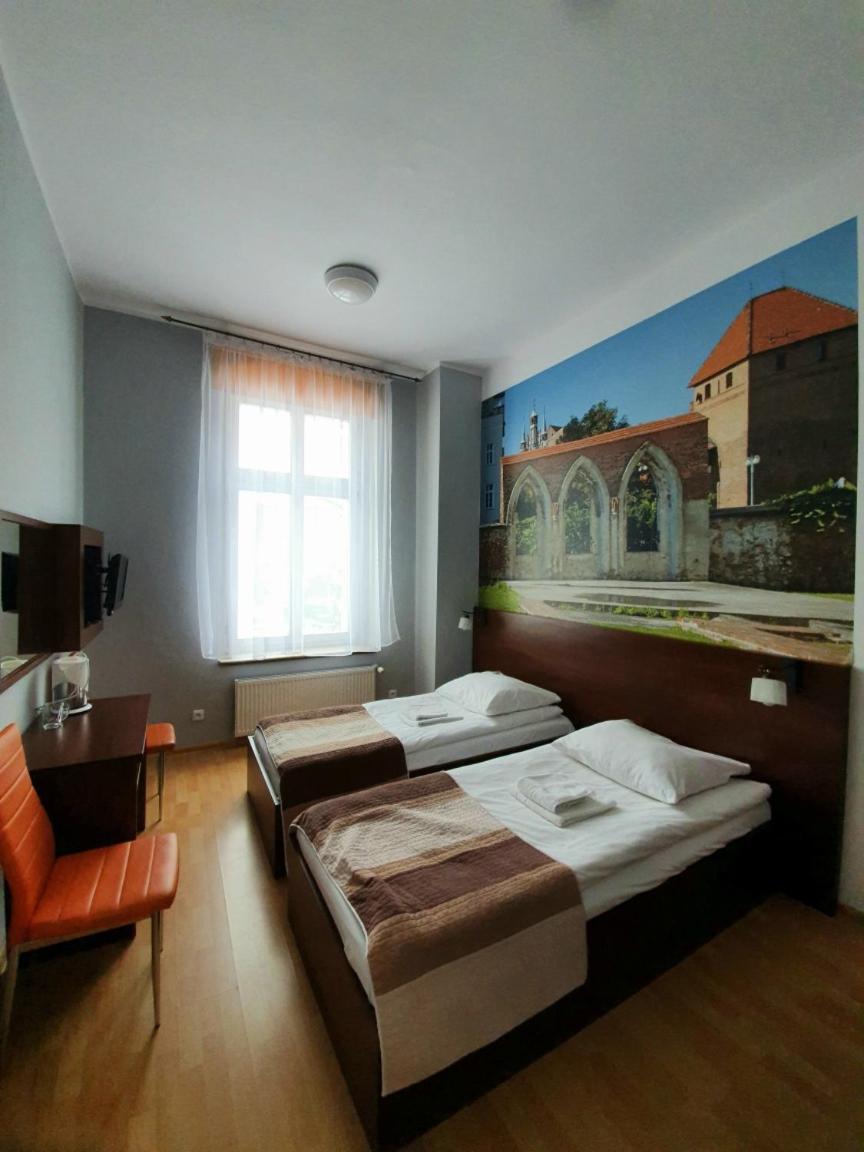 Twin Room with City View photo 1