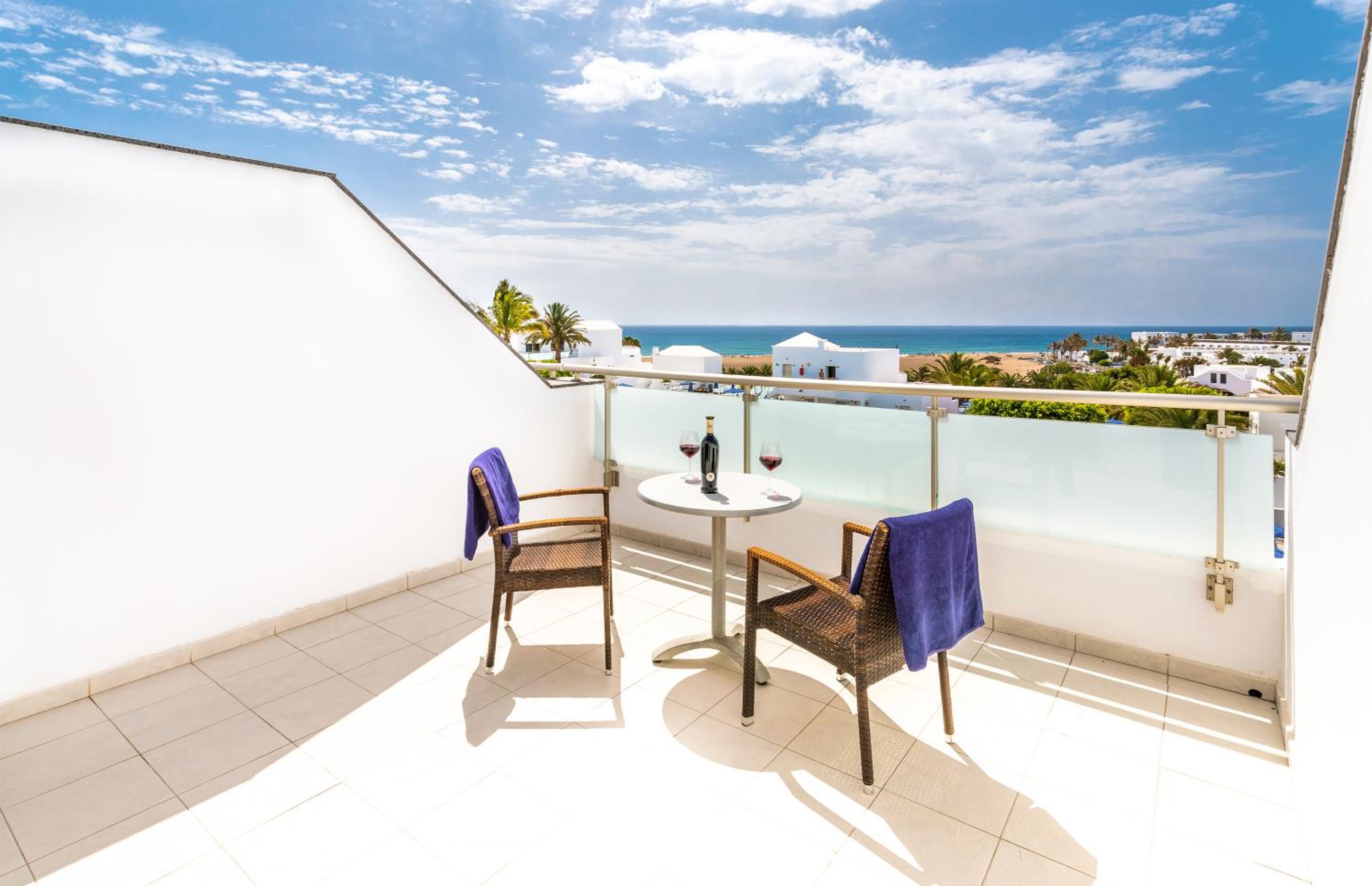 Twin Room with Sea View