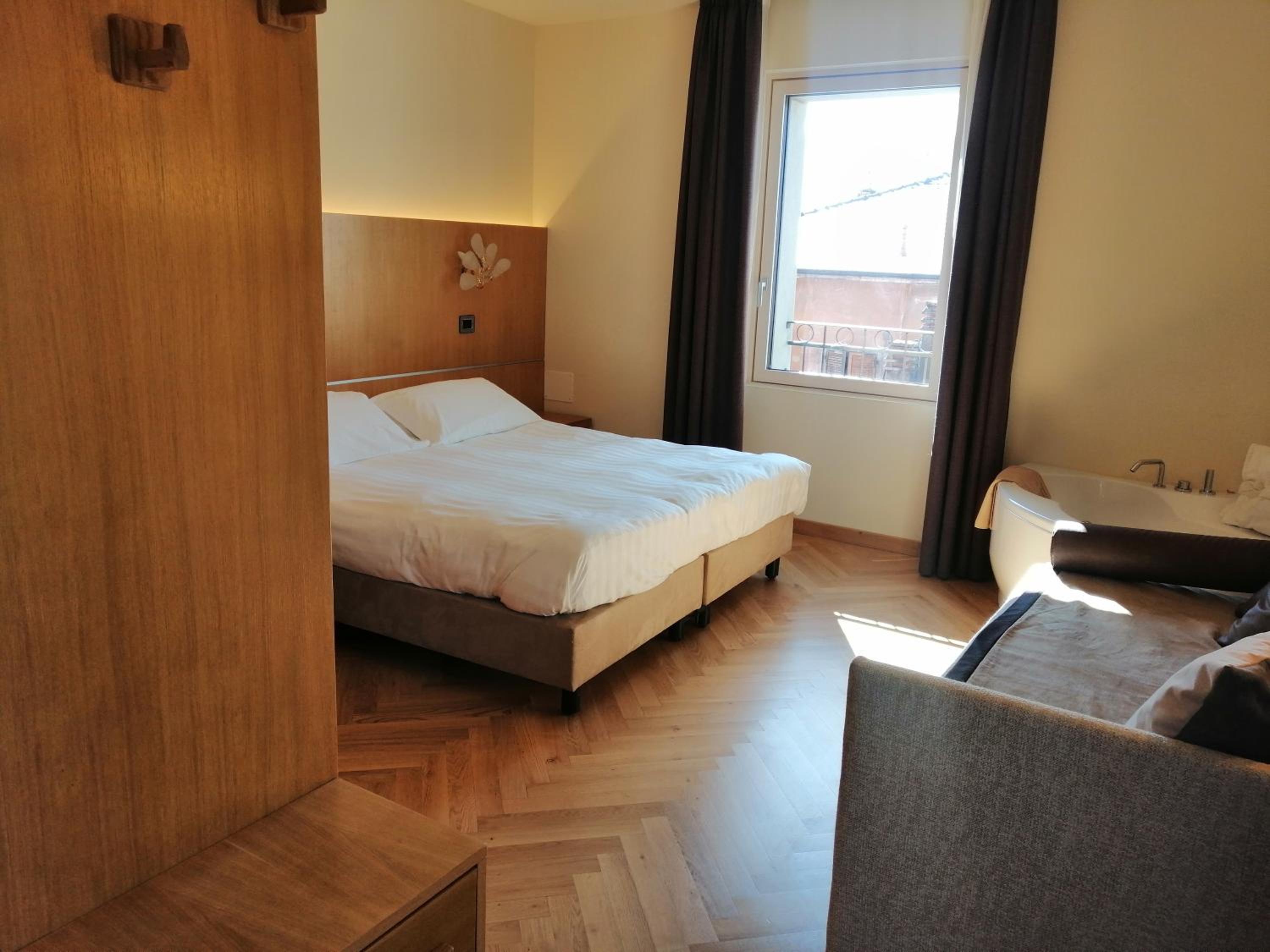 Suite Superior con bagno turco e vasca idromassaggio - Photo 15