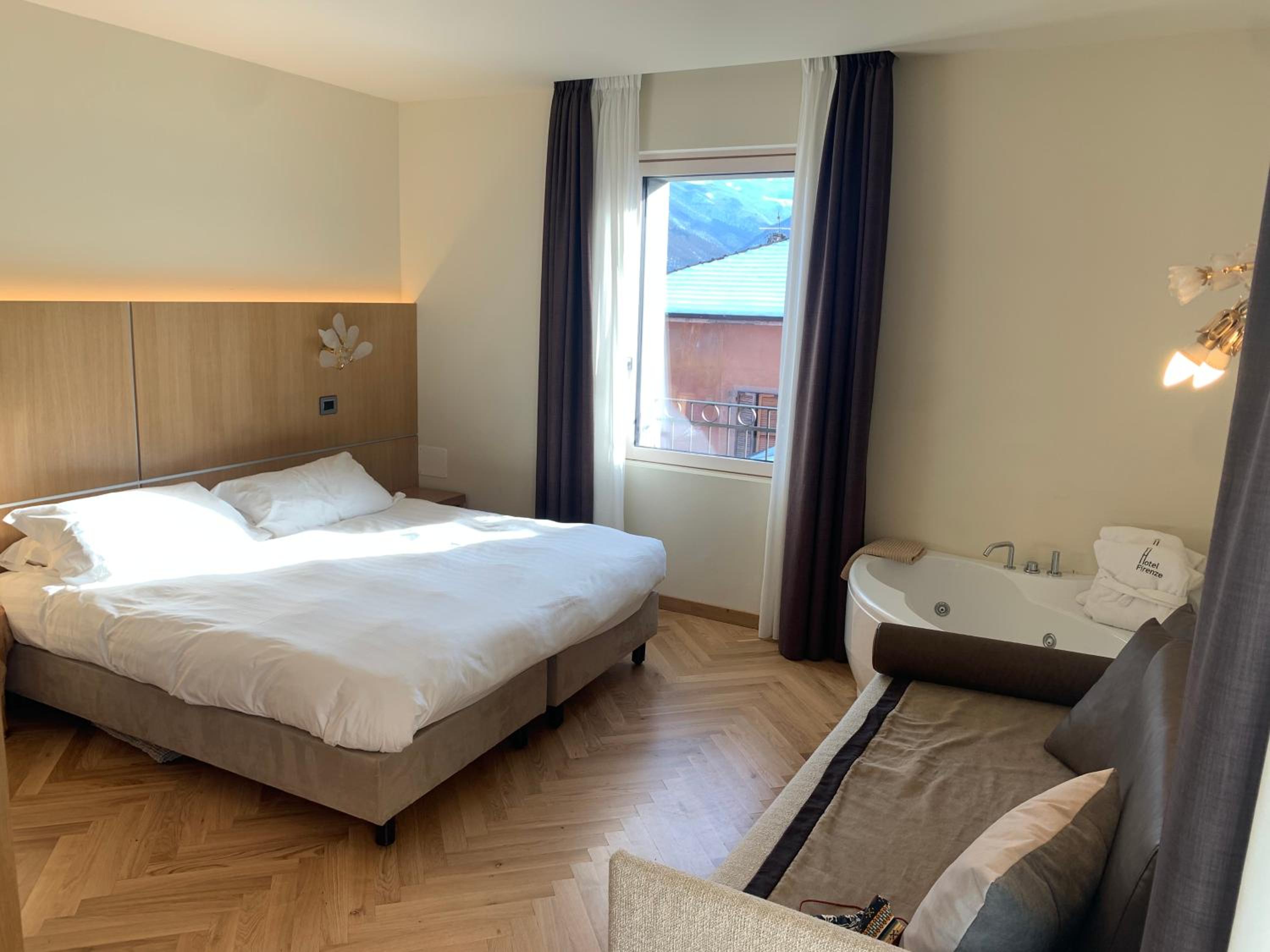 Suite Superior con bagno turco e vasca idromassaggio - Photo 16