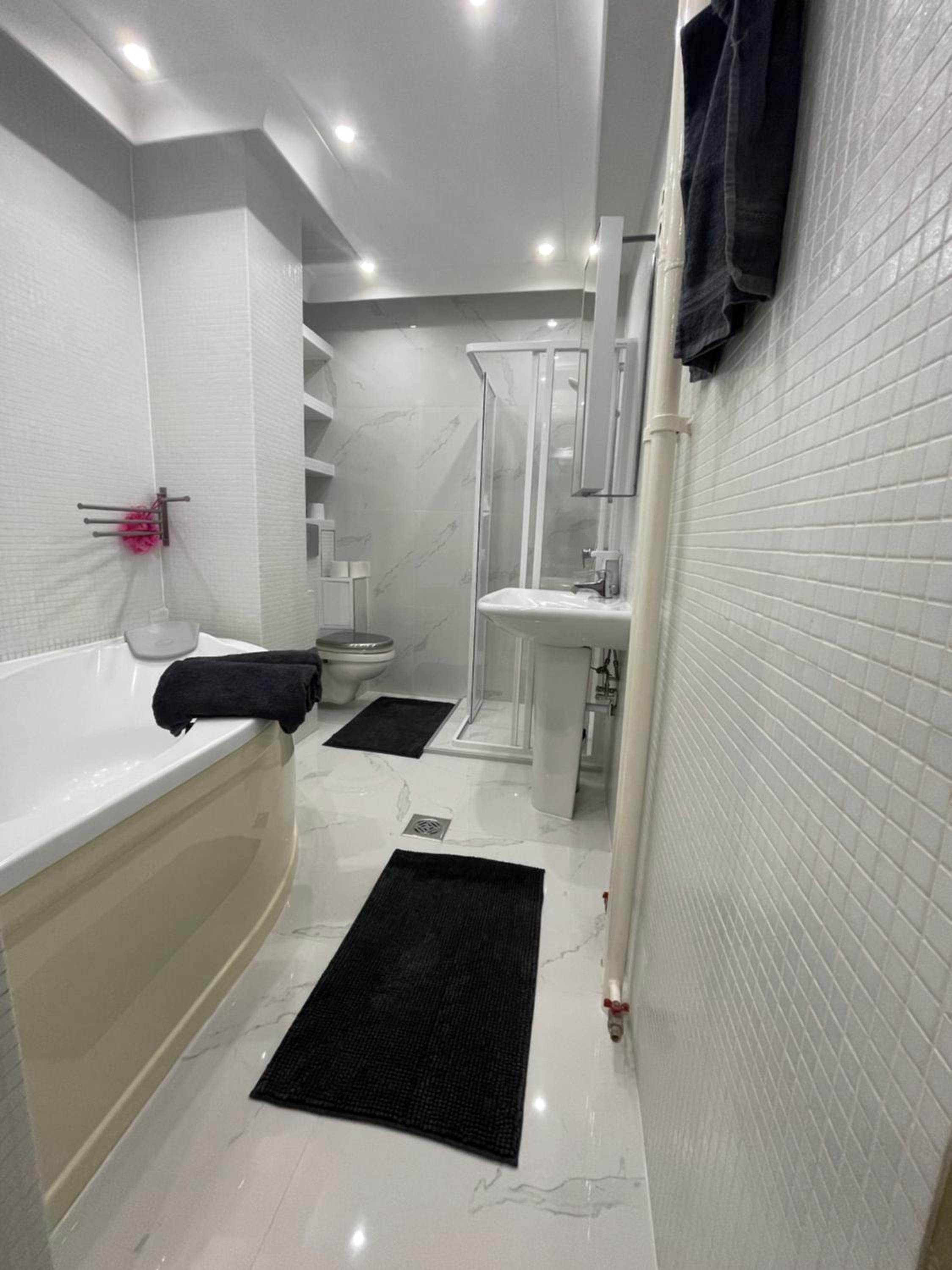 Apartment - Photo 8