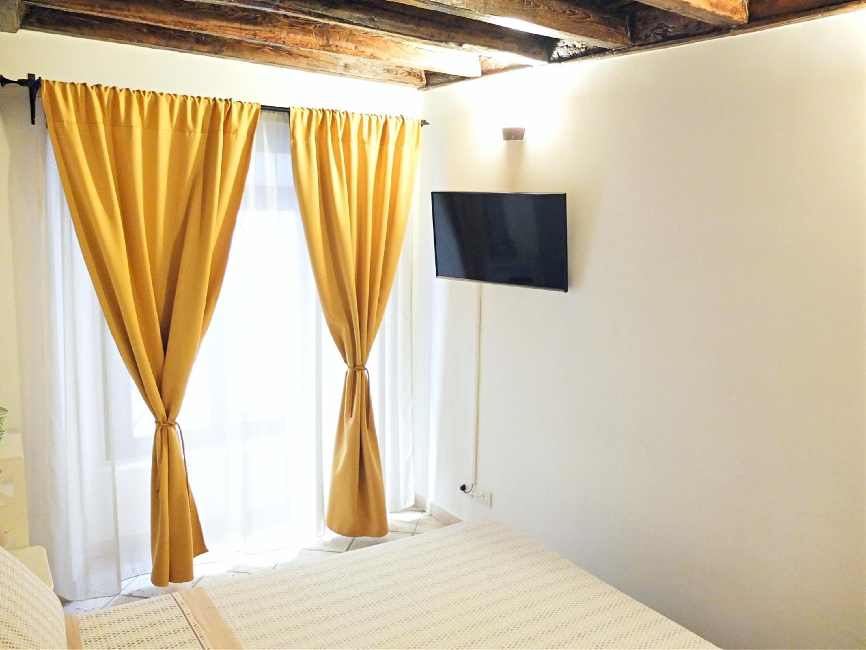 Apartment - Split Level