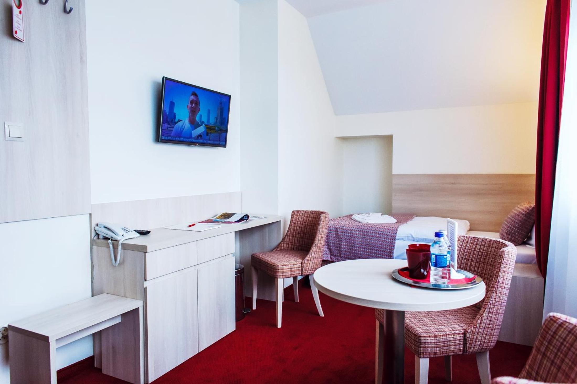 Standard Double or Twin Room with Extra Bed photo 3