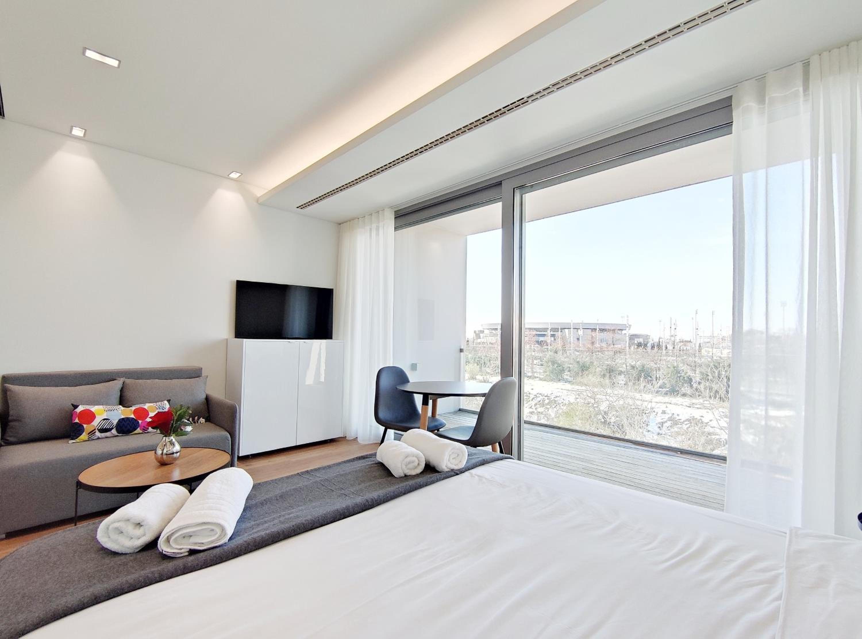 Studio with Balcony photo 2
