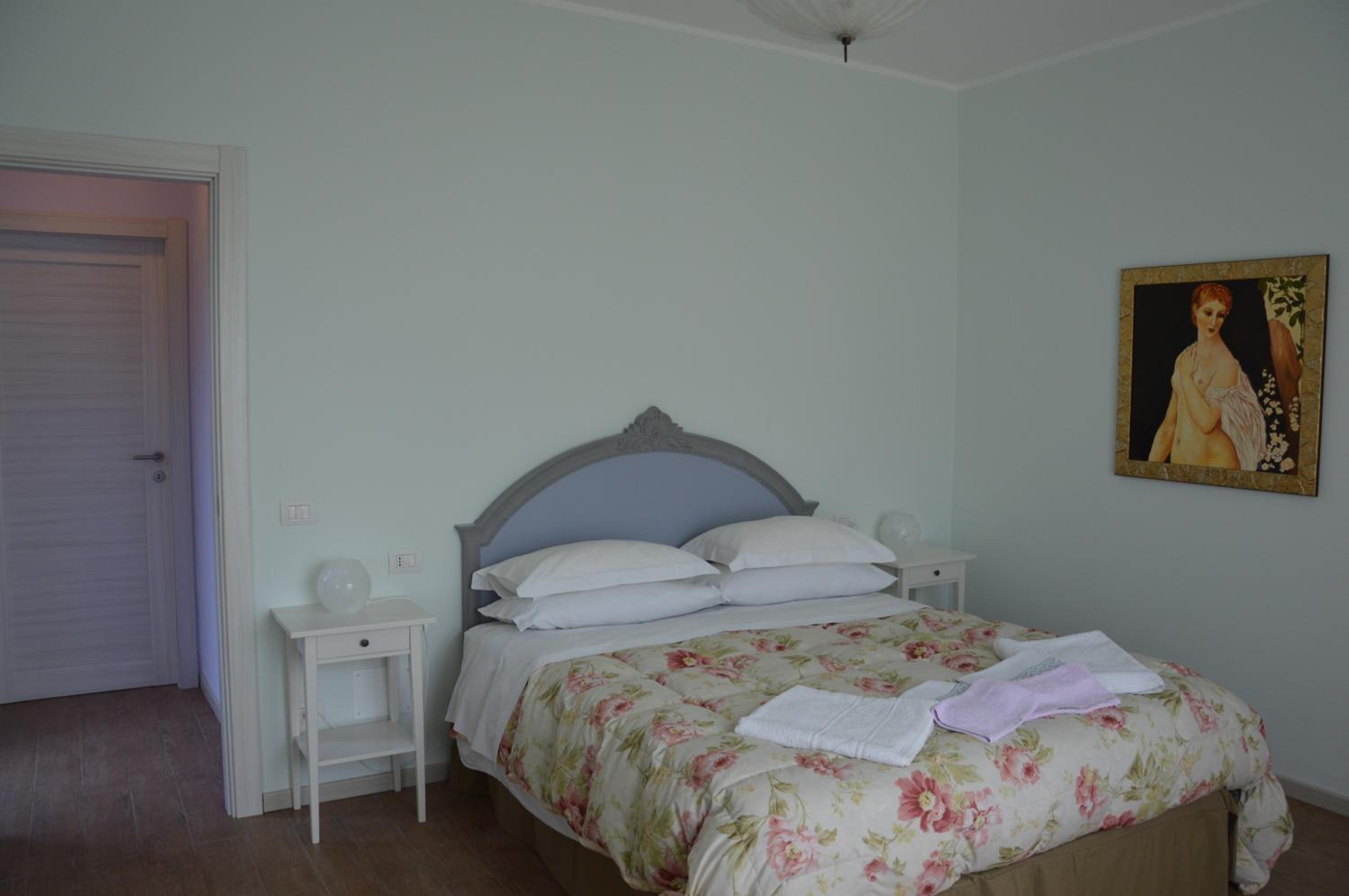 Double Room with Lake View photo 2