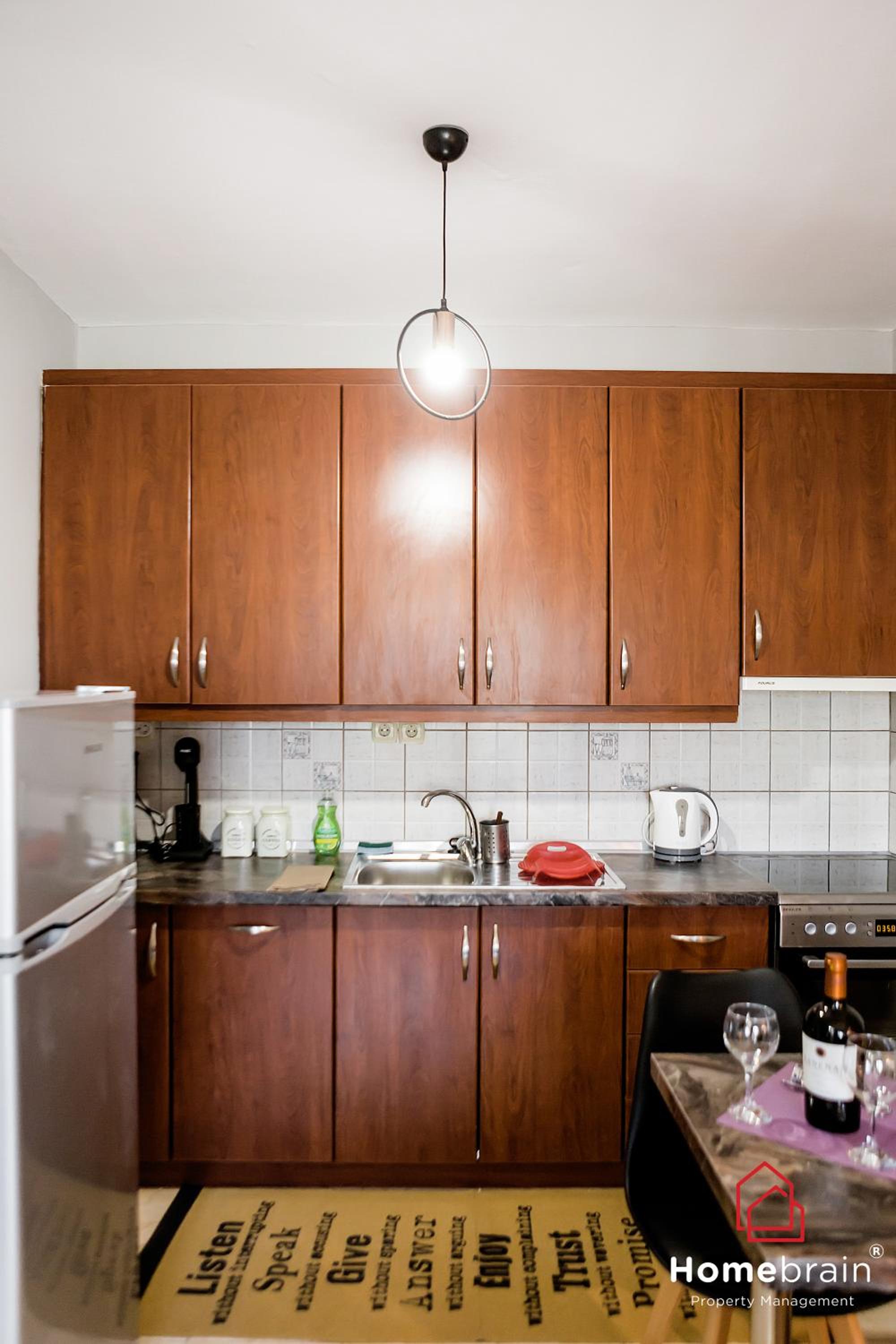 One-Bedroom Apartment
