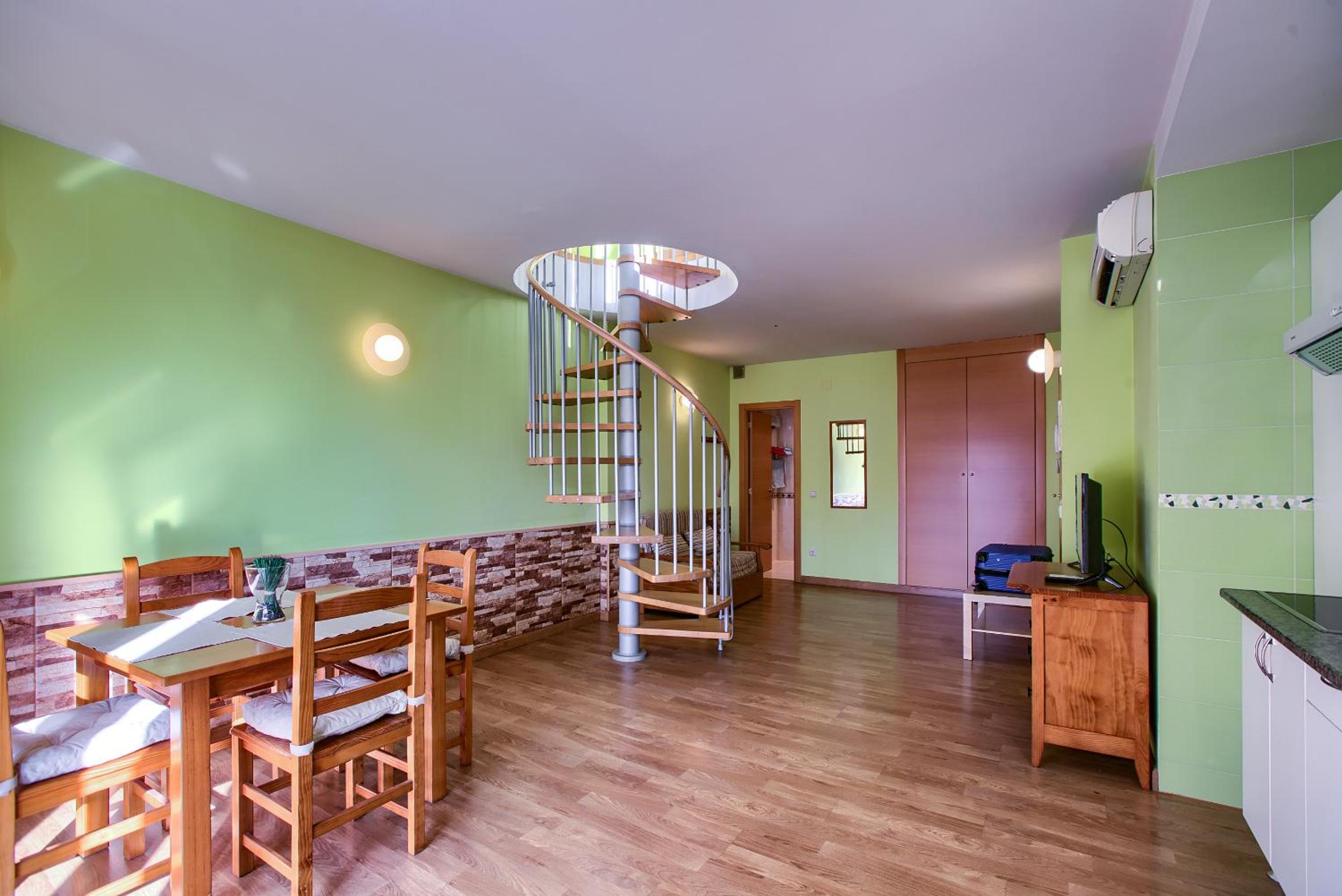 Apartamento de una habitación con terraza