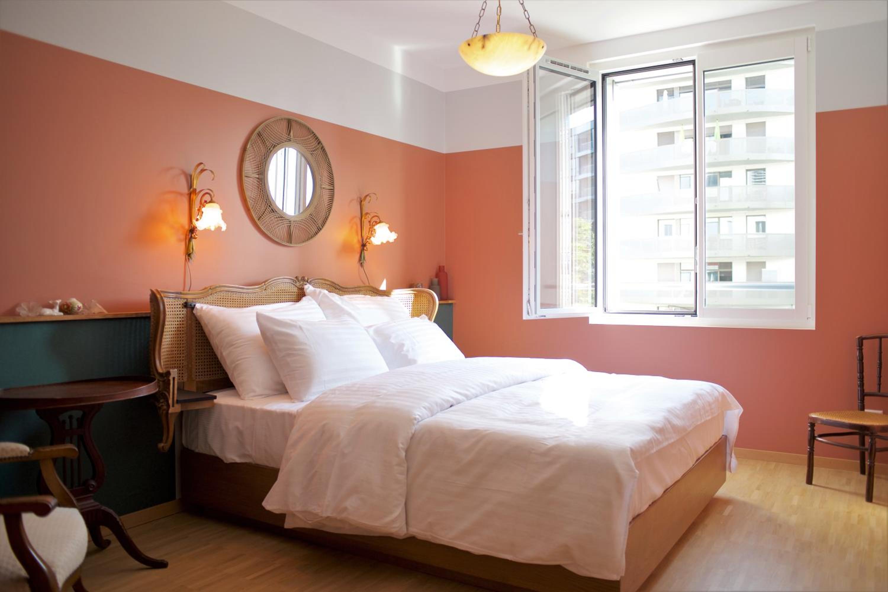 Double Room with Shared Bathroom photo 1