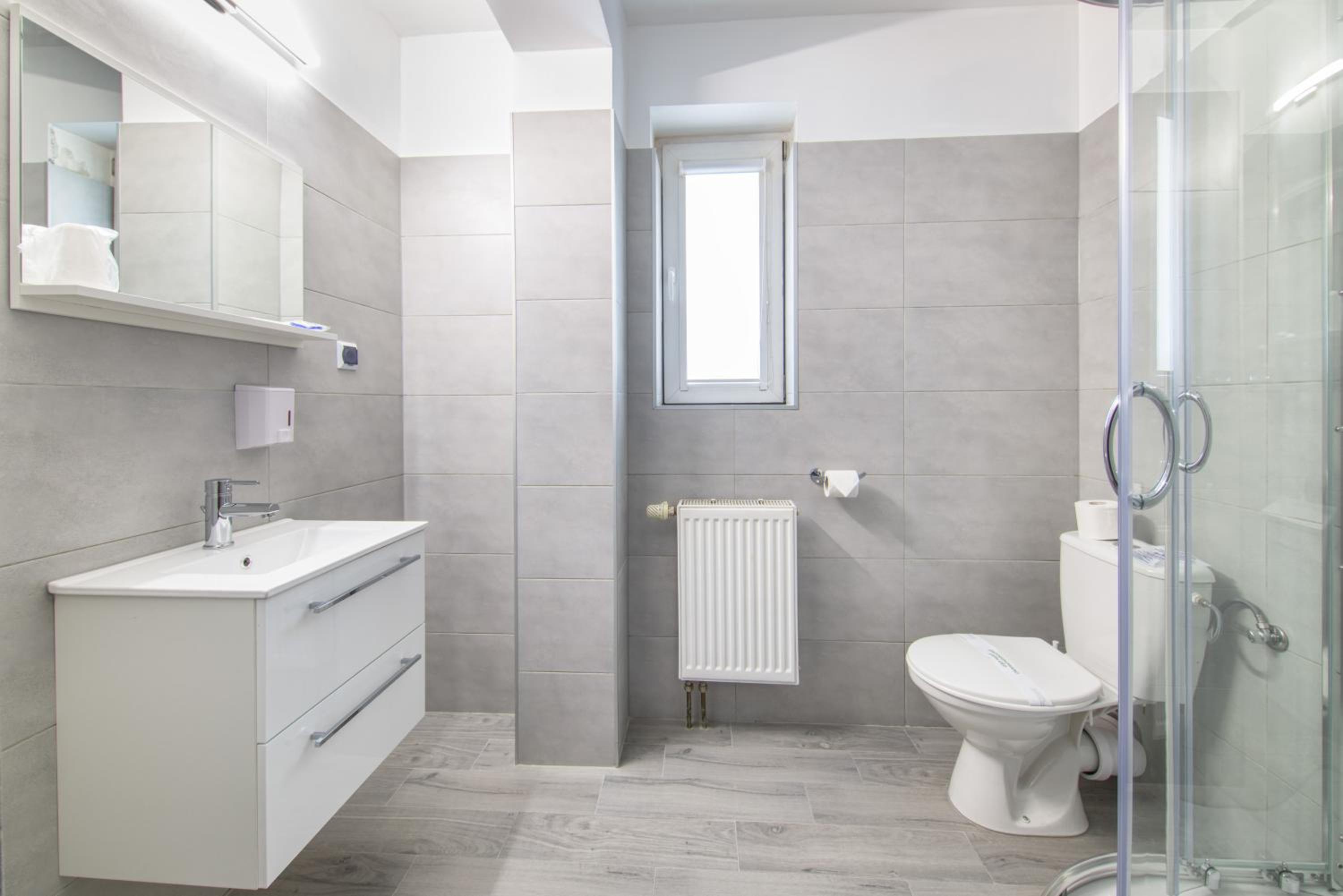 Triple Room - Photo 9