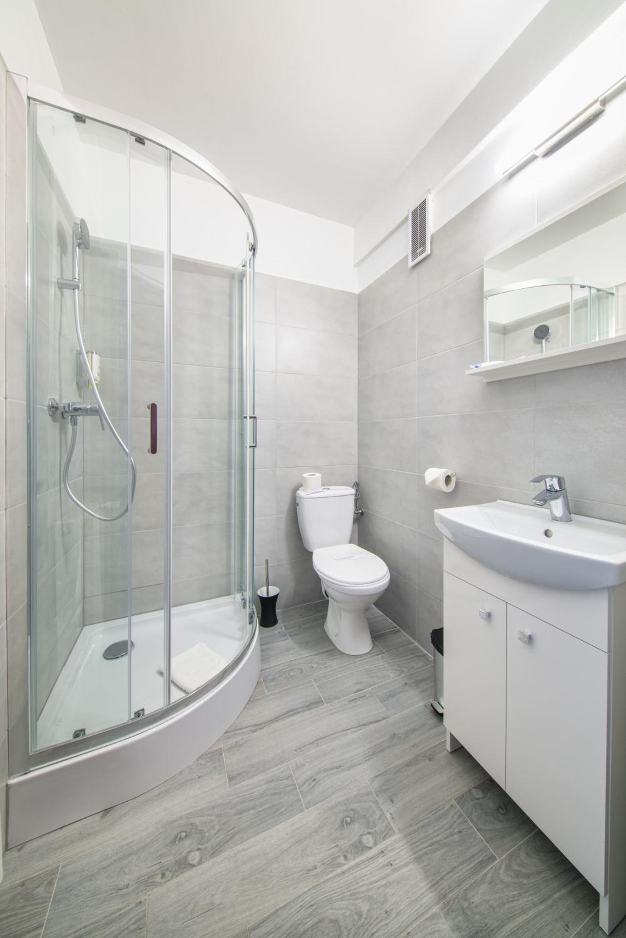 Double or Twin Room - Photo 10