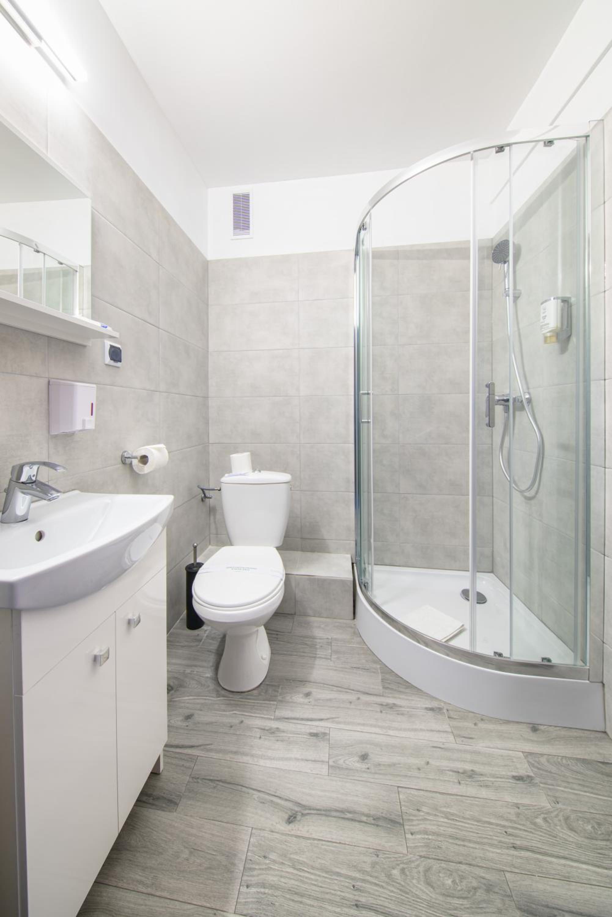Double or Twin Room - Photo 14