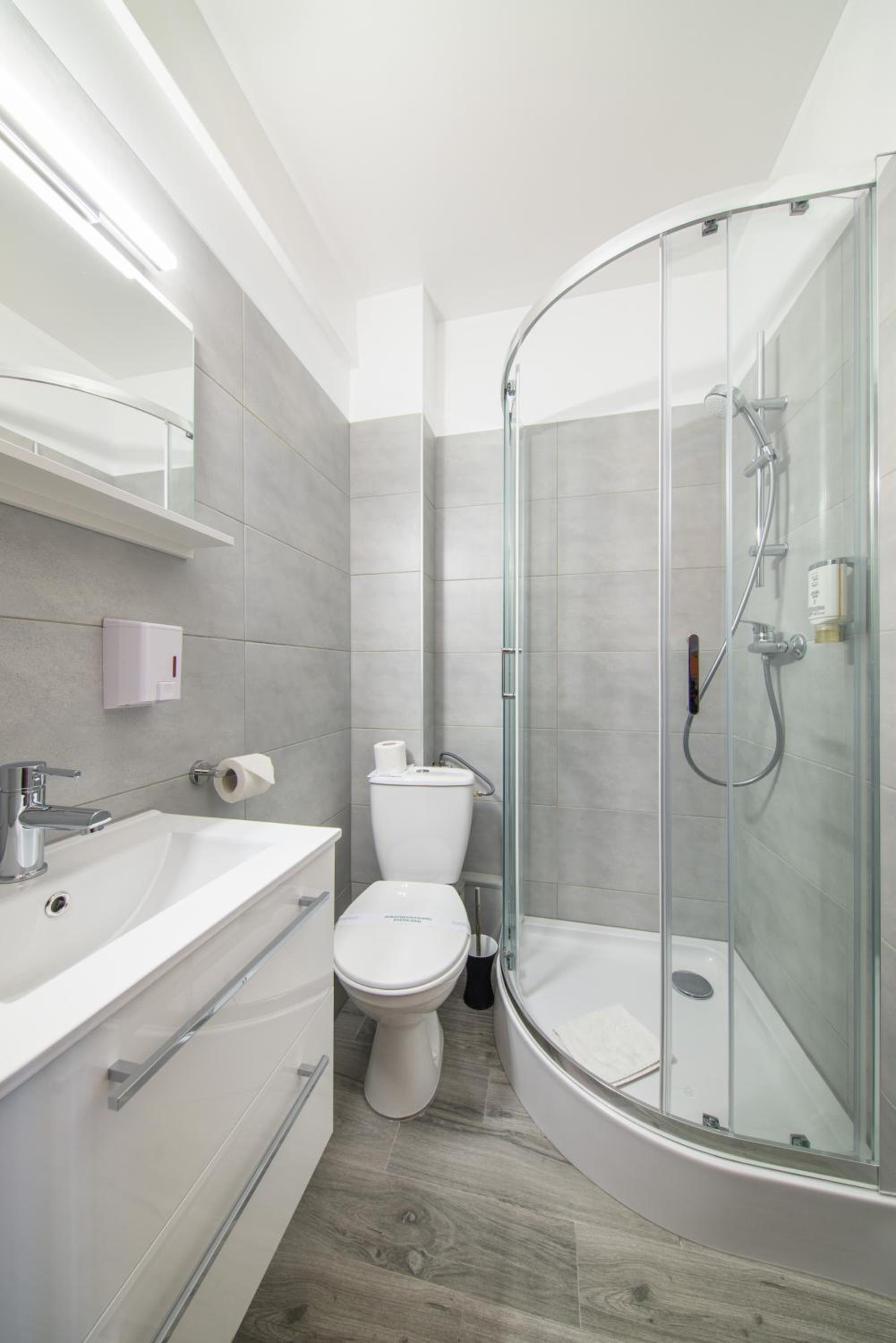 Double or Twin Room - Photo 20