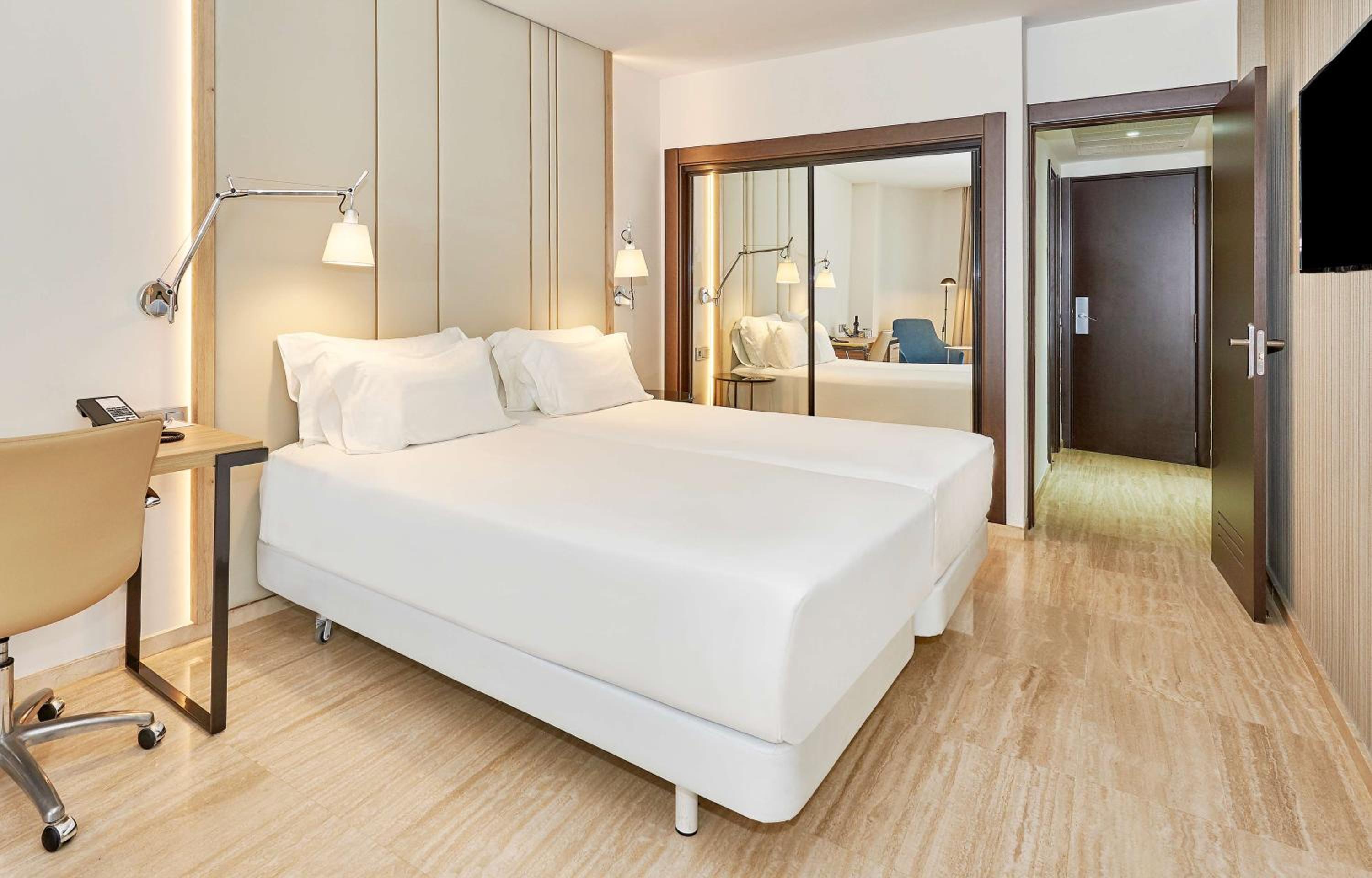 Standard Double or Twin Room with Terrace