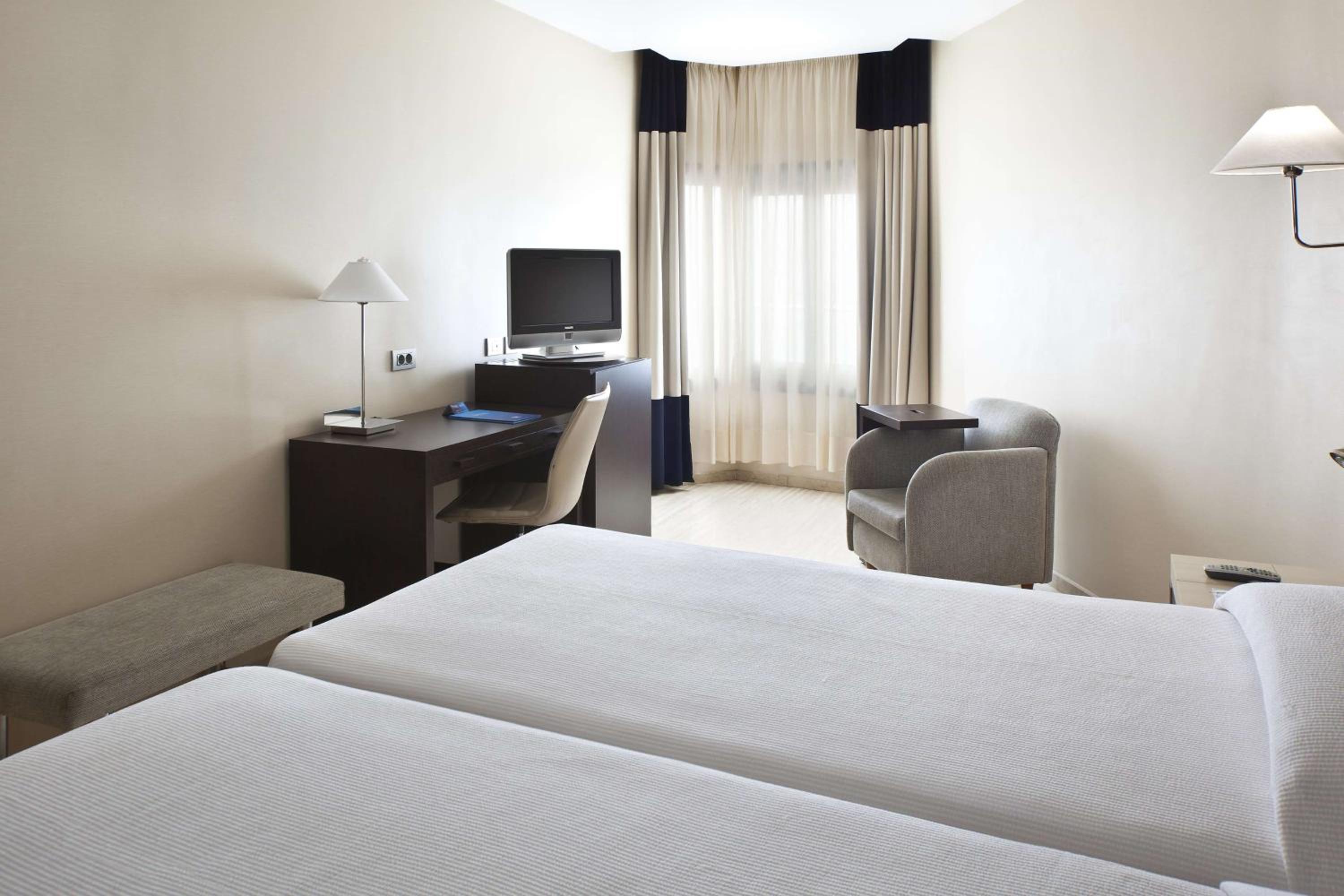 Superior Twin Room with View