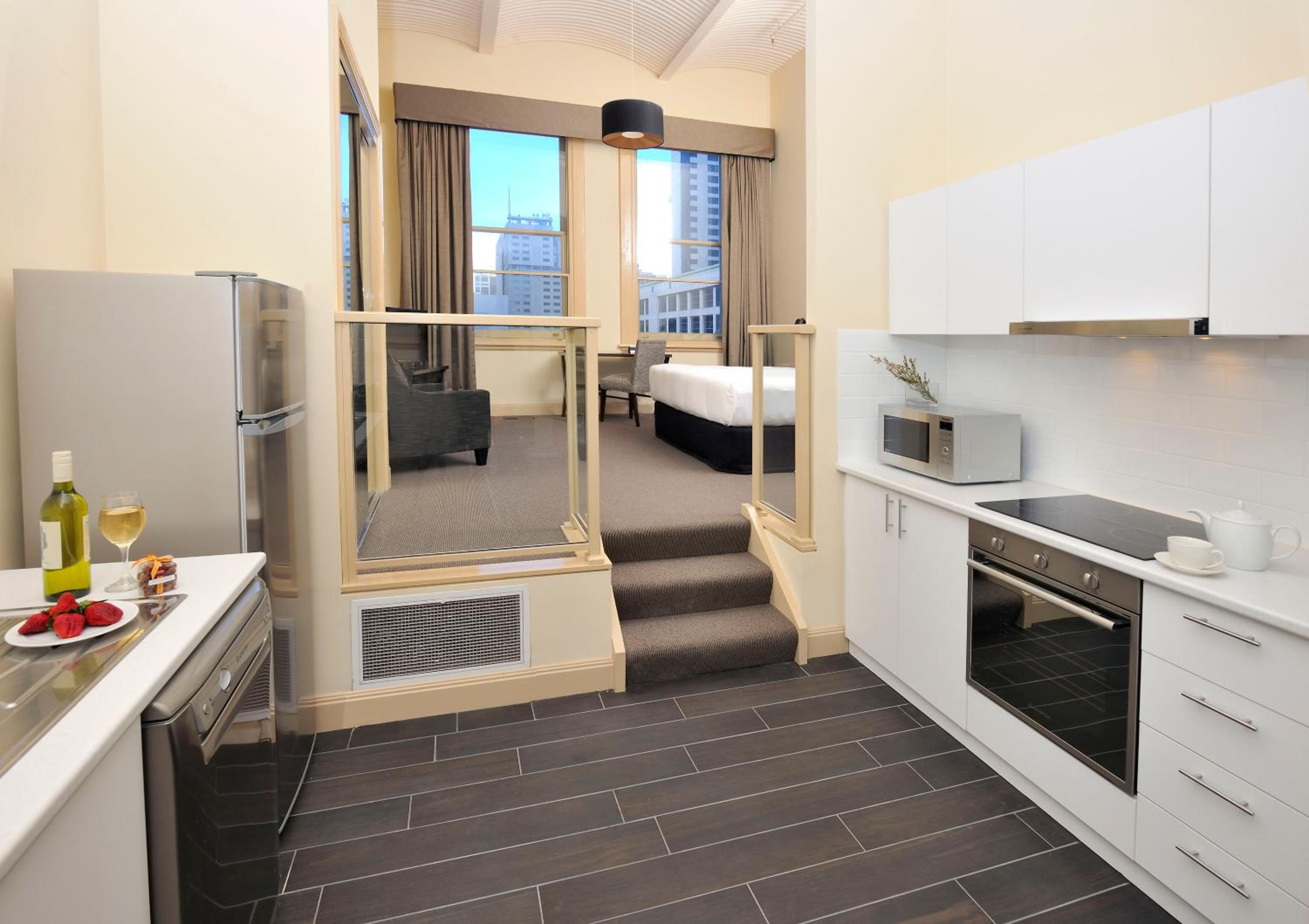 Executive Studio Apartment photo 2
