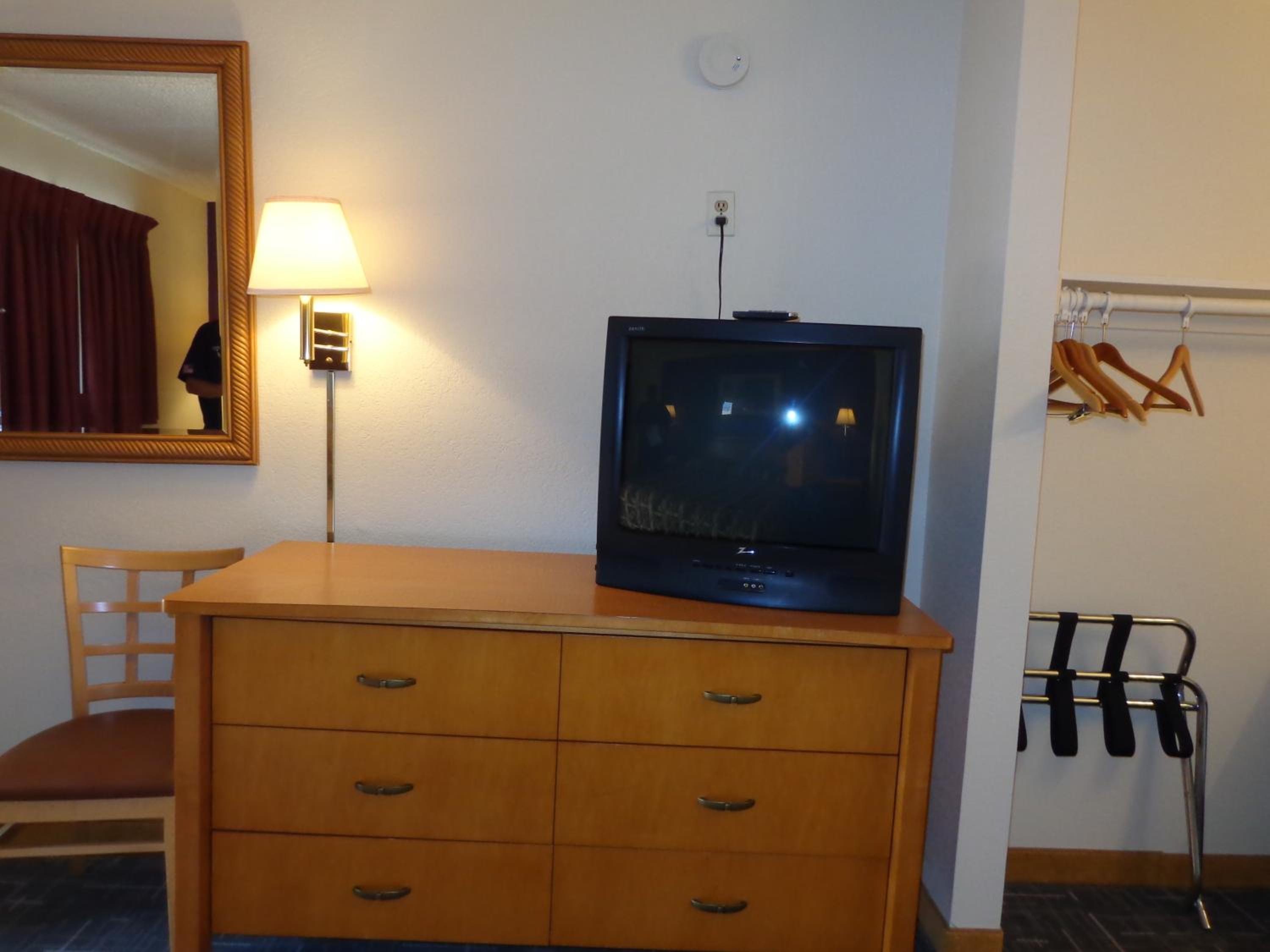 Double Room with Two Double Beds - Non-Smoking photo 3