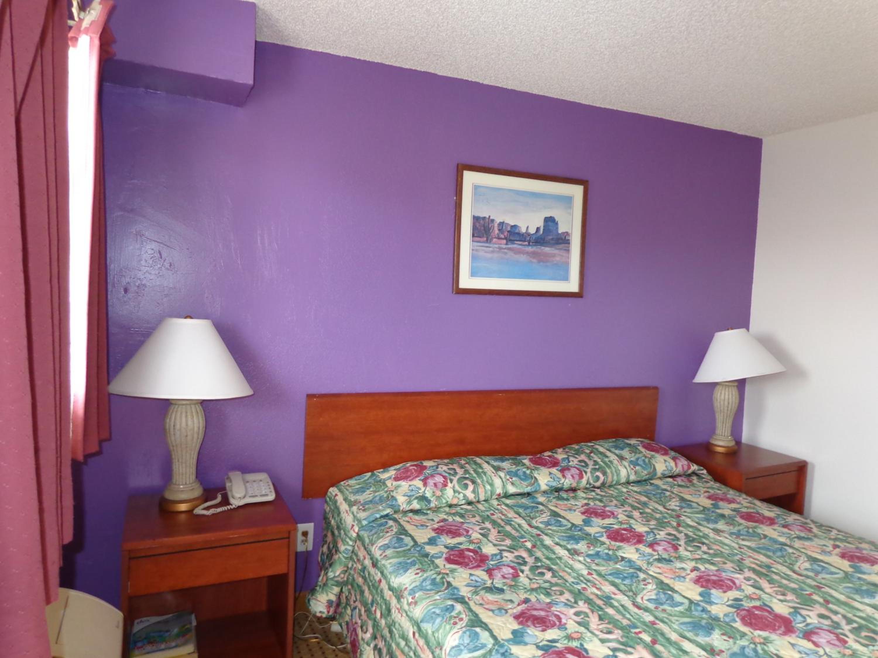 King Room - Non-Smoking photo 3