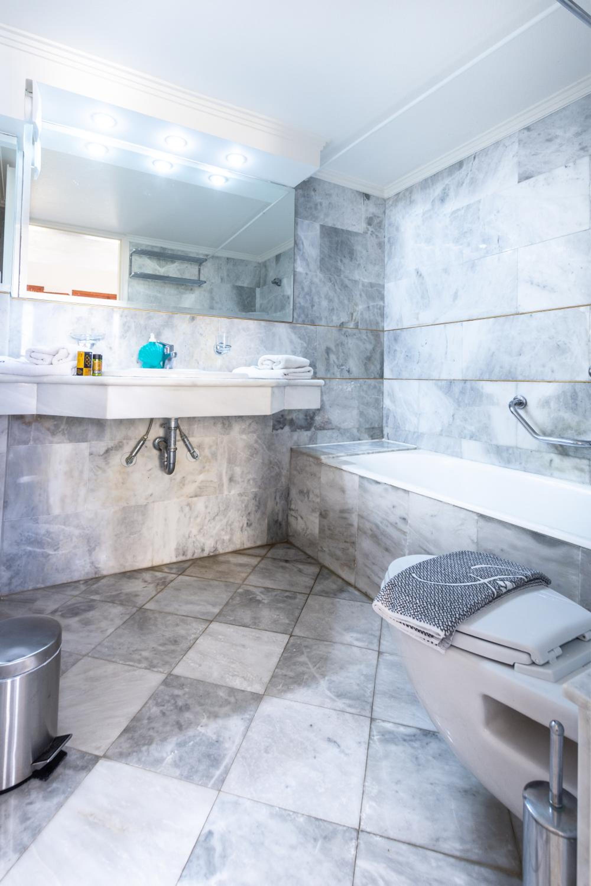 Duplex Apartment - Photo 5