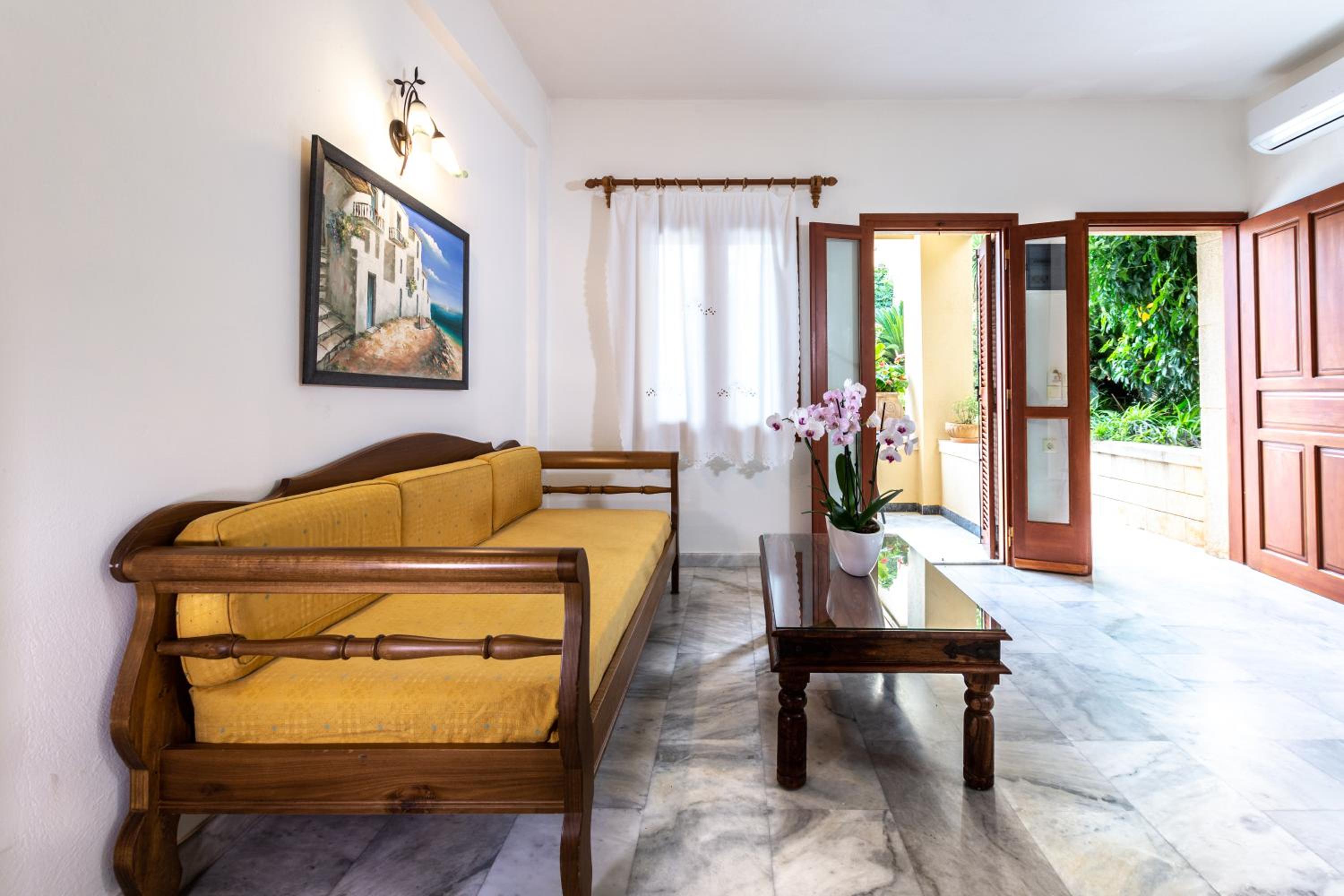 Duplex Apartment - Photo 3
