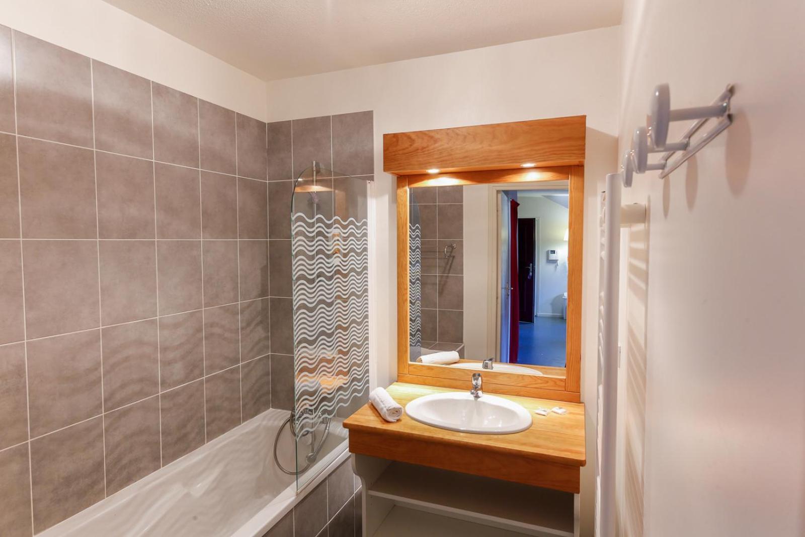 2-Room Apartment (4 Adults) - Photo 7