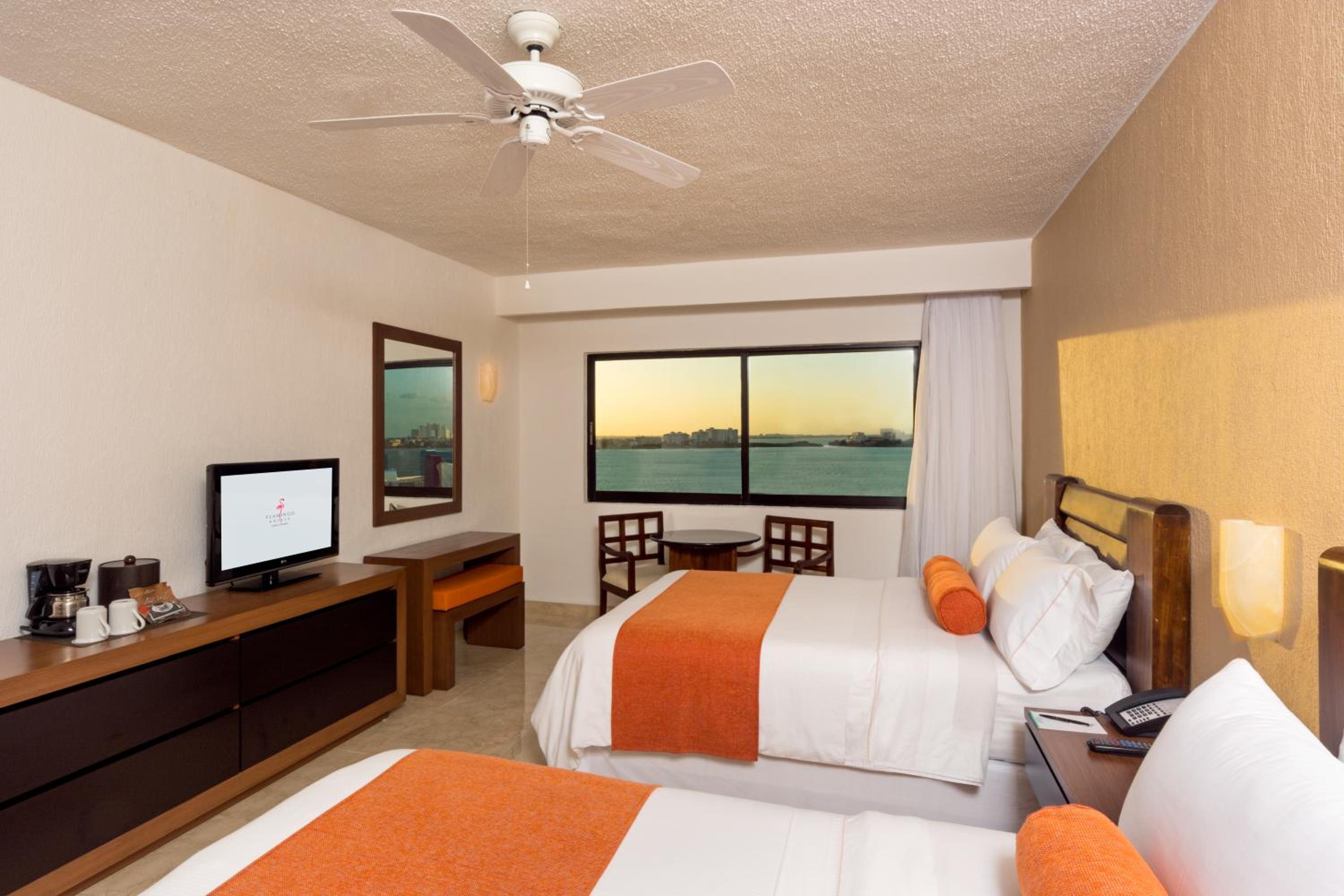 Deluxe Room with Lagoon View photo 2