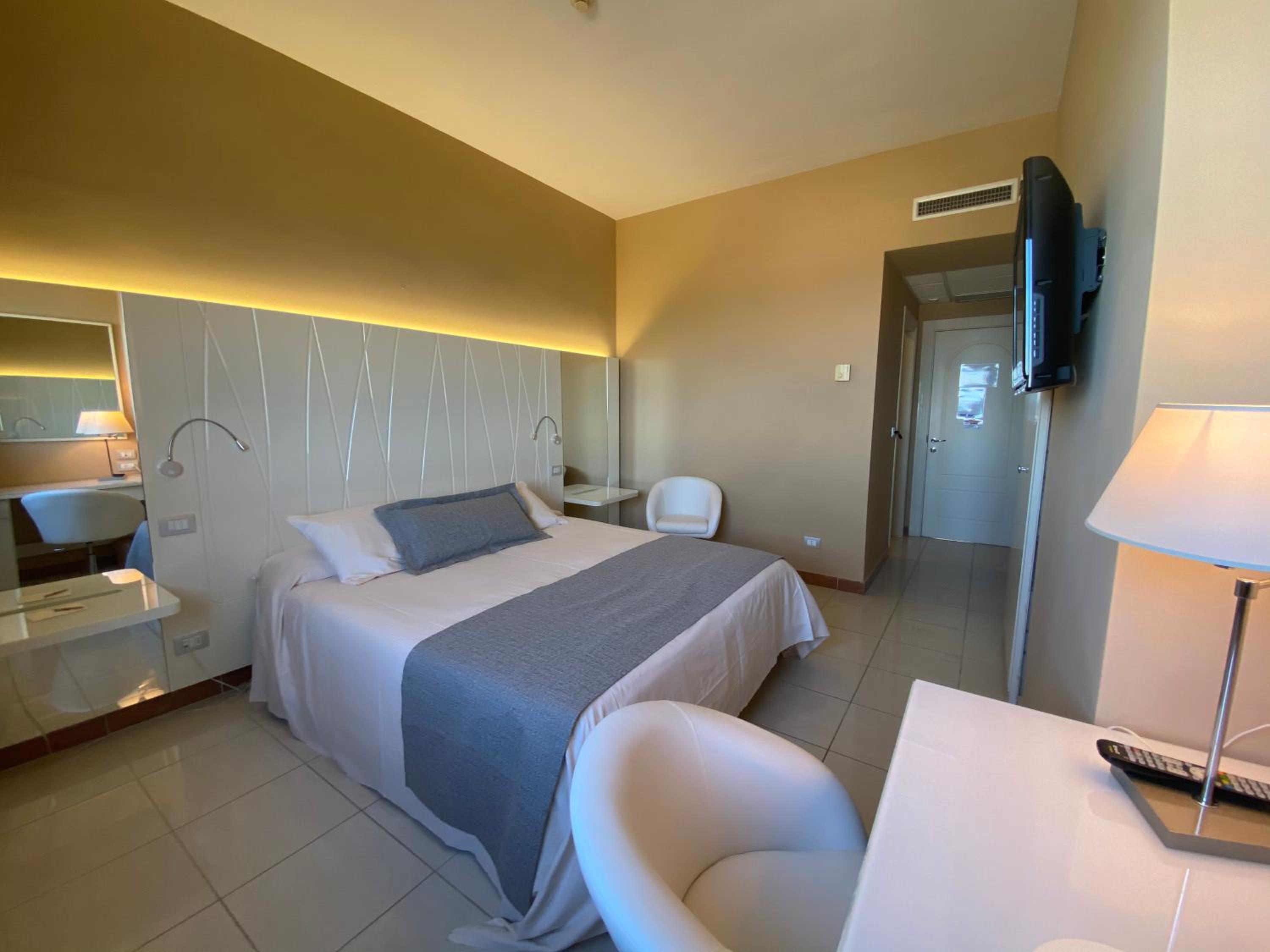Superior Double or Twin Room with Sea View