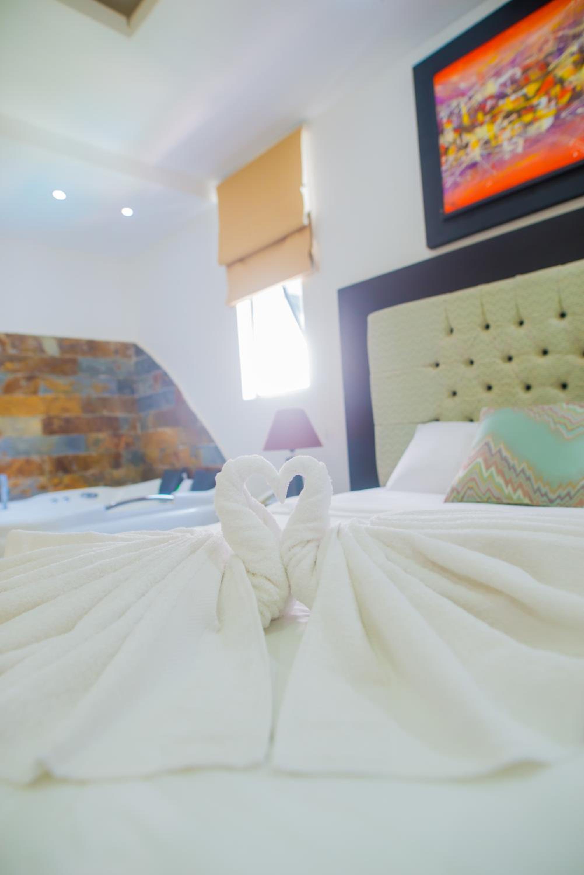 Double Room with Spa Bath photo 2