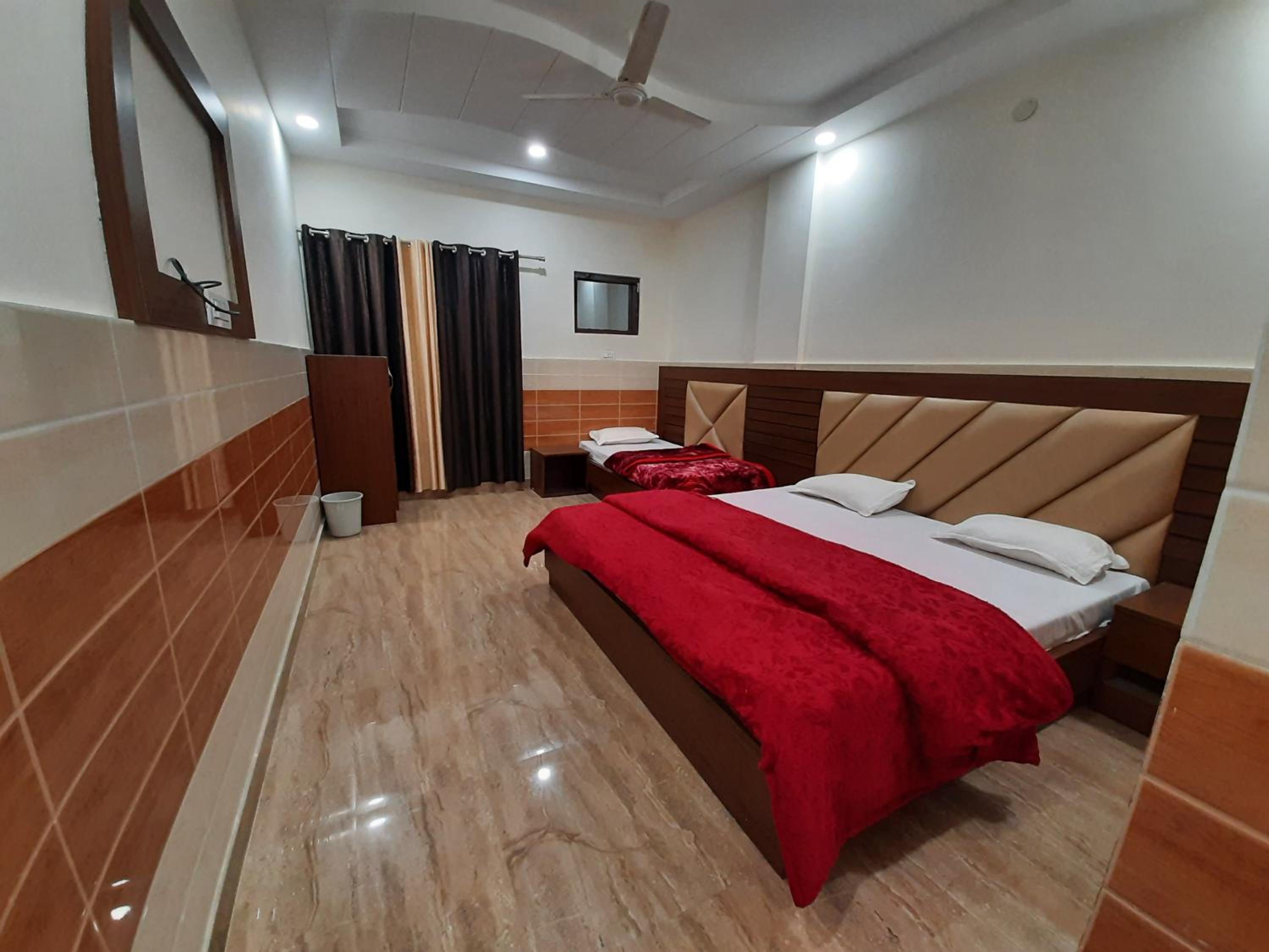 Deluxe Triple Room - Photo 15