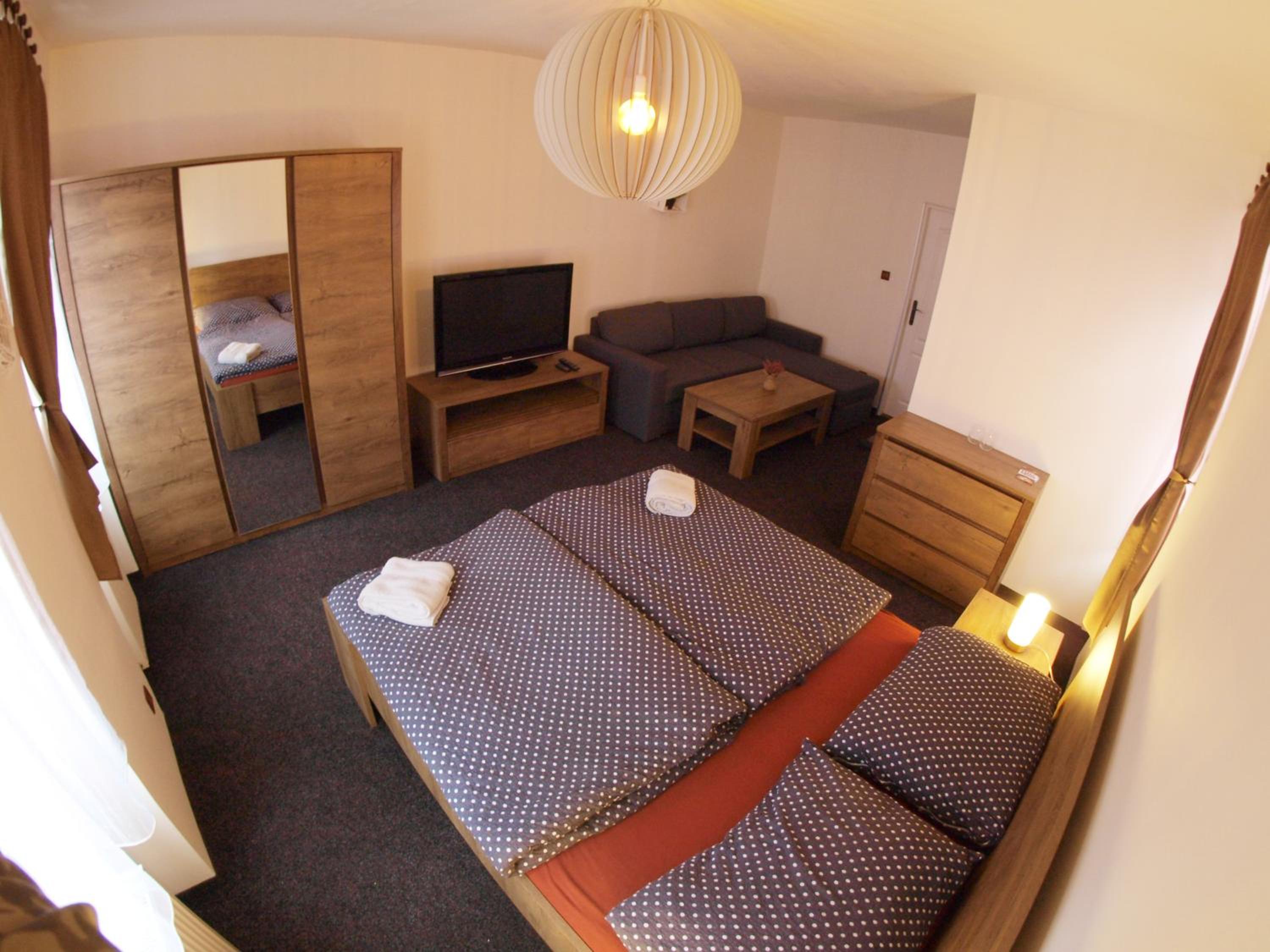 Deluxe Double Room with Extra Bed photo 1
