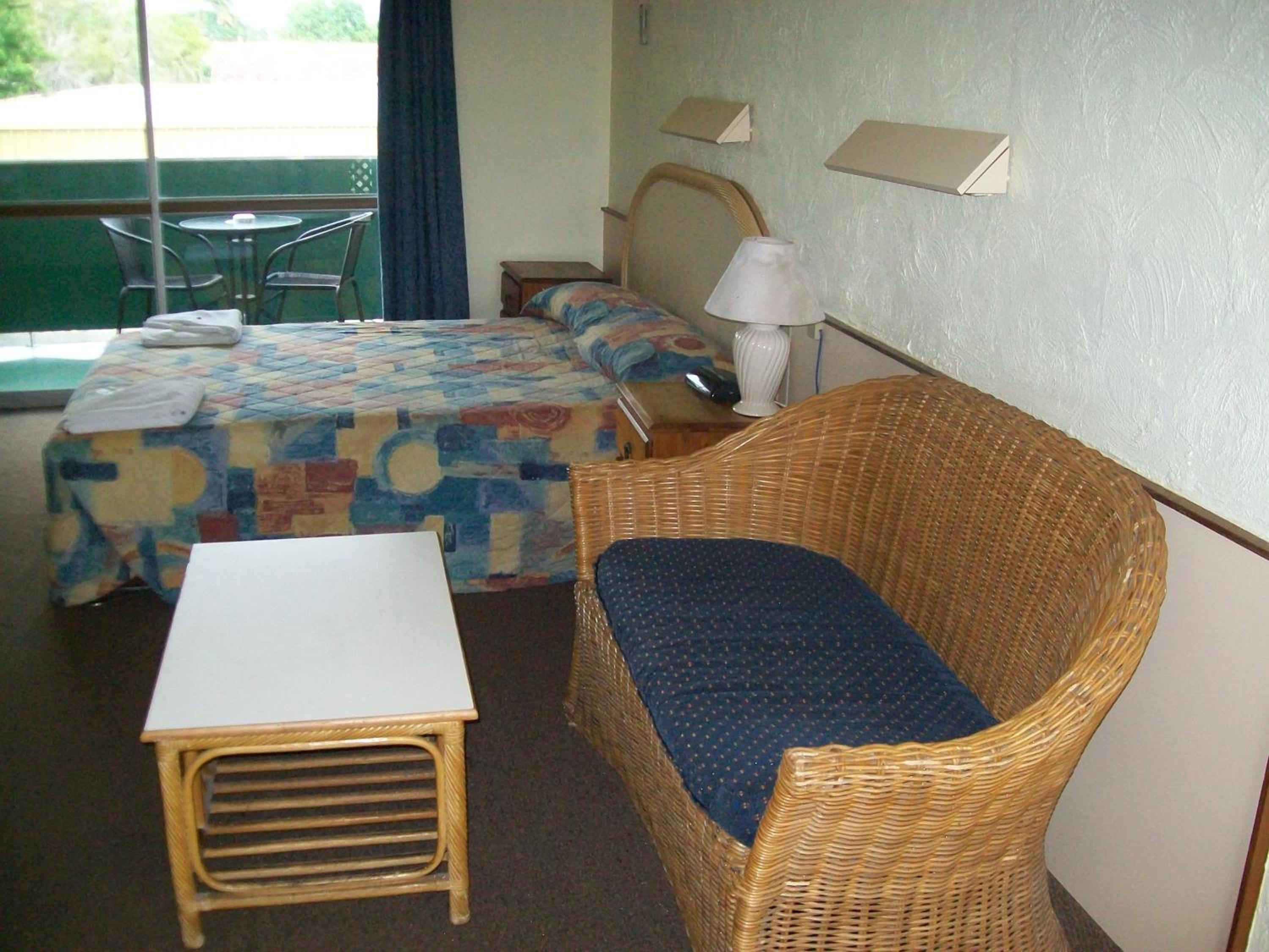 Queen Room photo 1