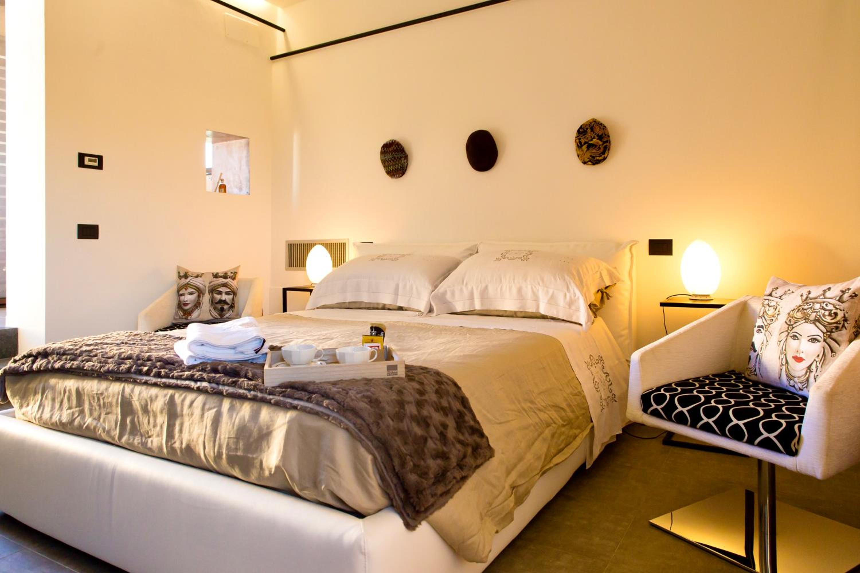 Suite with Terrace - Photo 3