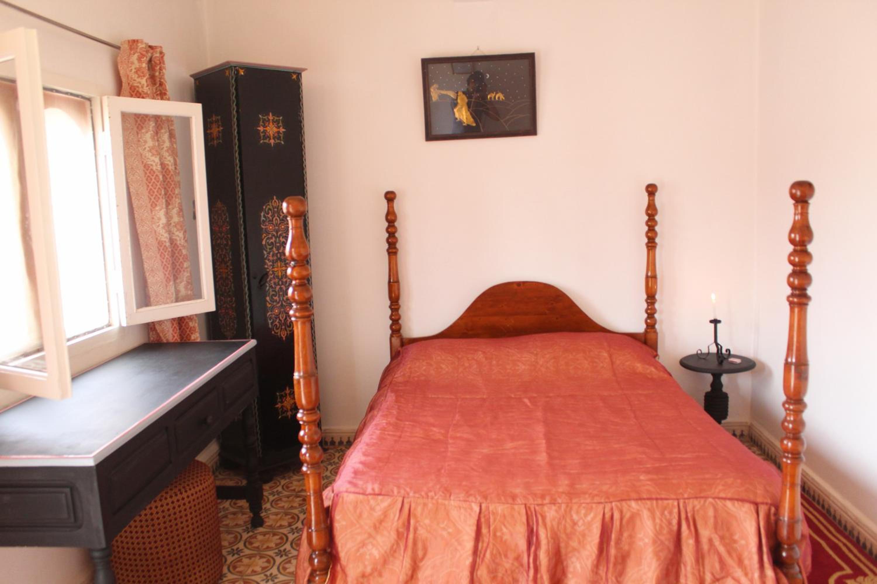 Budget Double Room - Photo 3