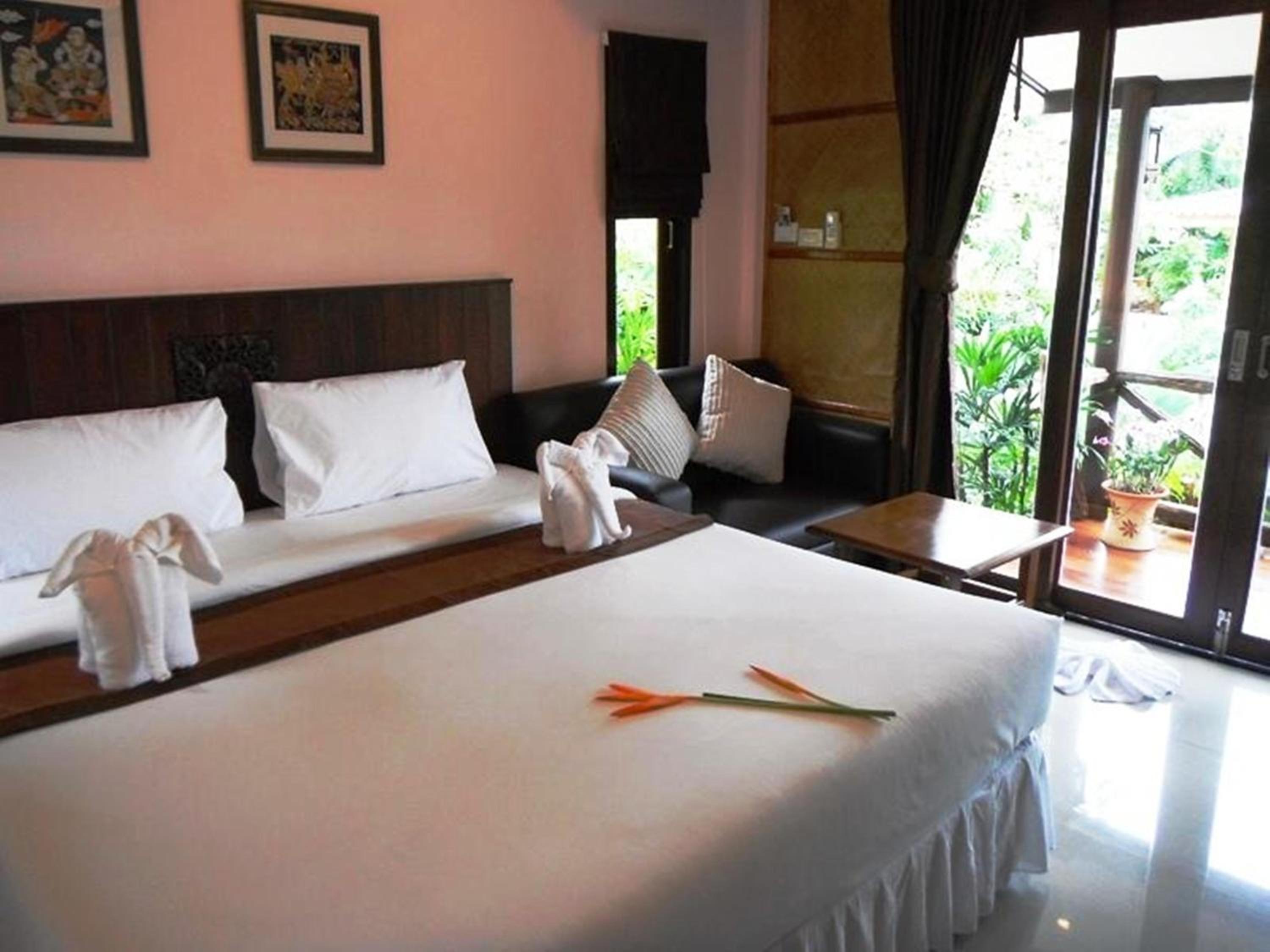 Deluxe Bungalow - Photo 6