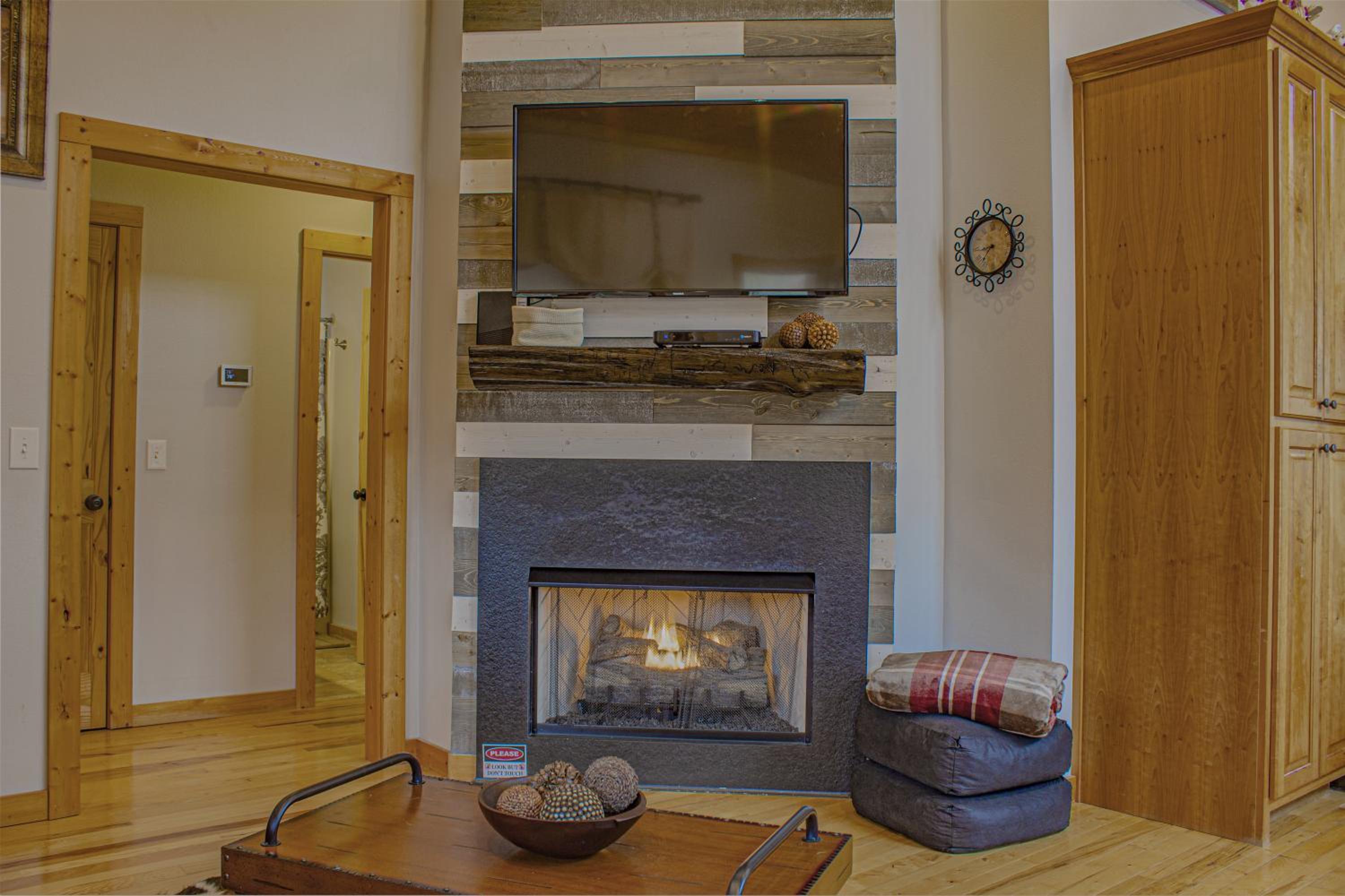Three-Bedroom House photo 1