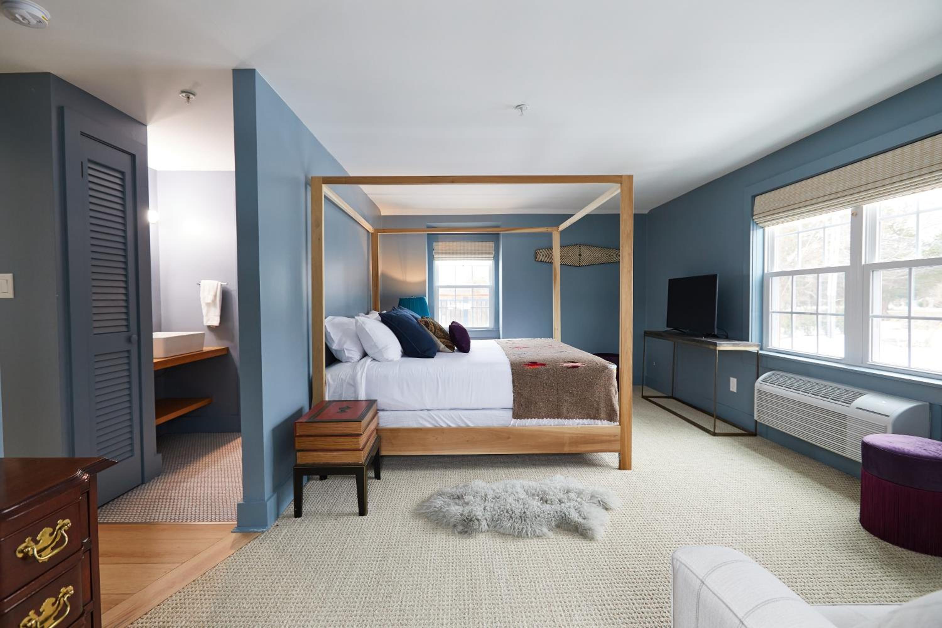 King Suite with Balcony