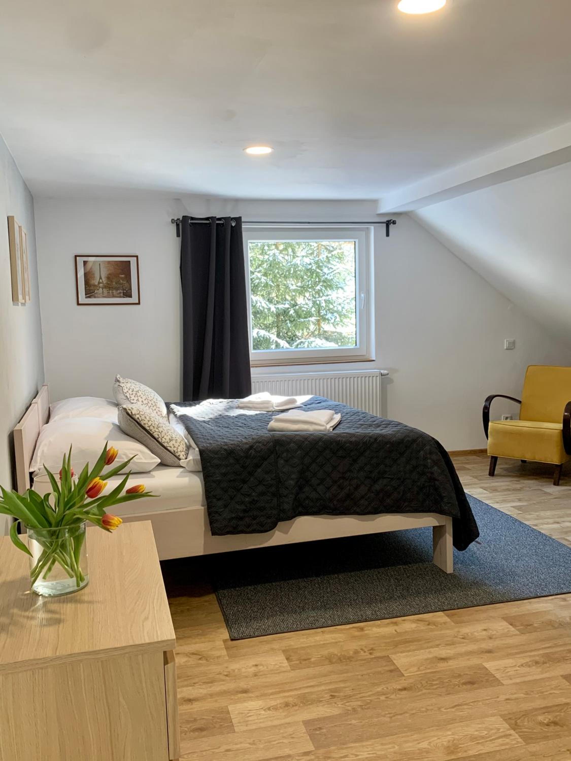 Deluxe Double Room with Bath photo 1