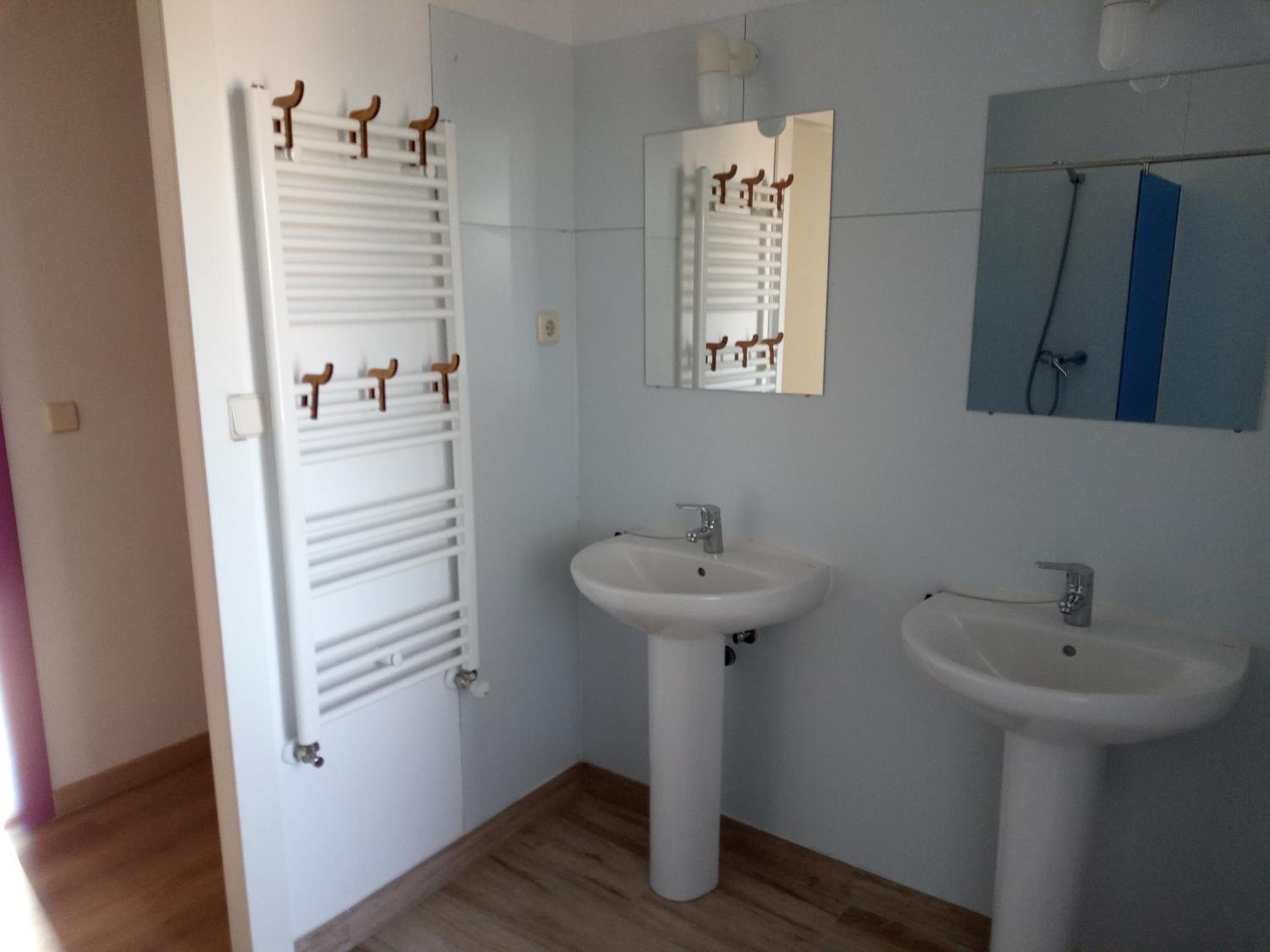 Double Room - Photo 9