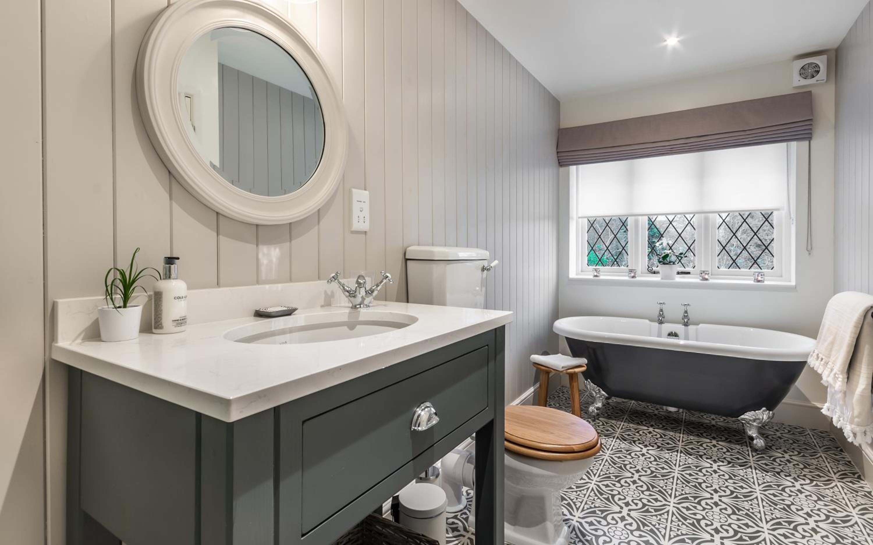 Family Room with Bath photo 3
