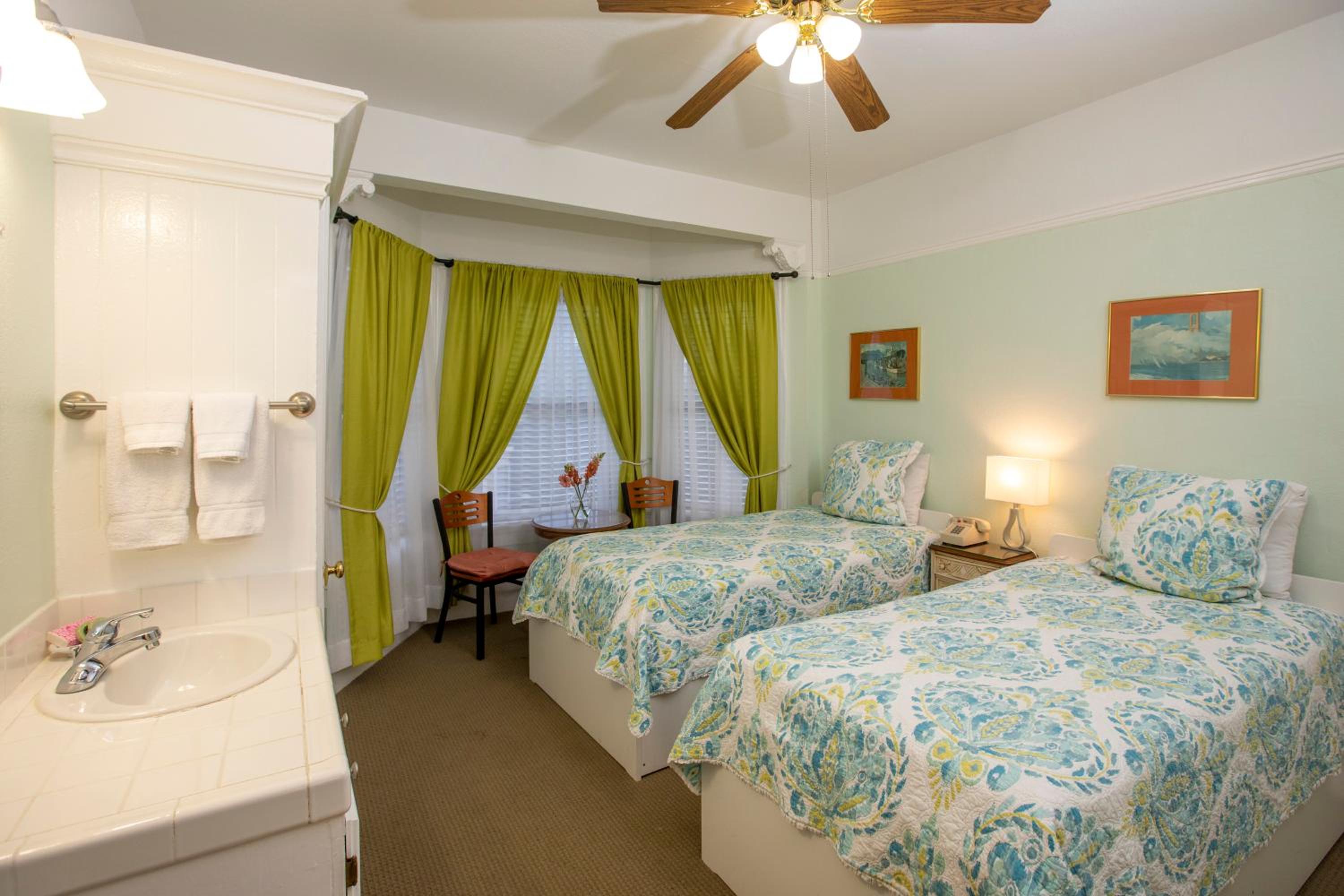 Twin Room with Shared Bathroom