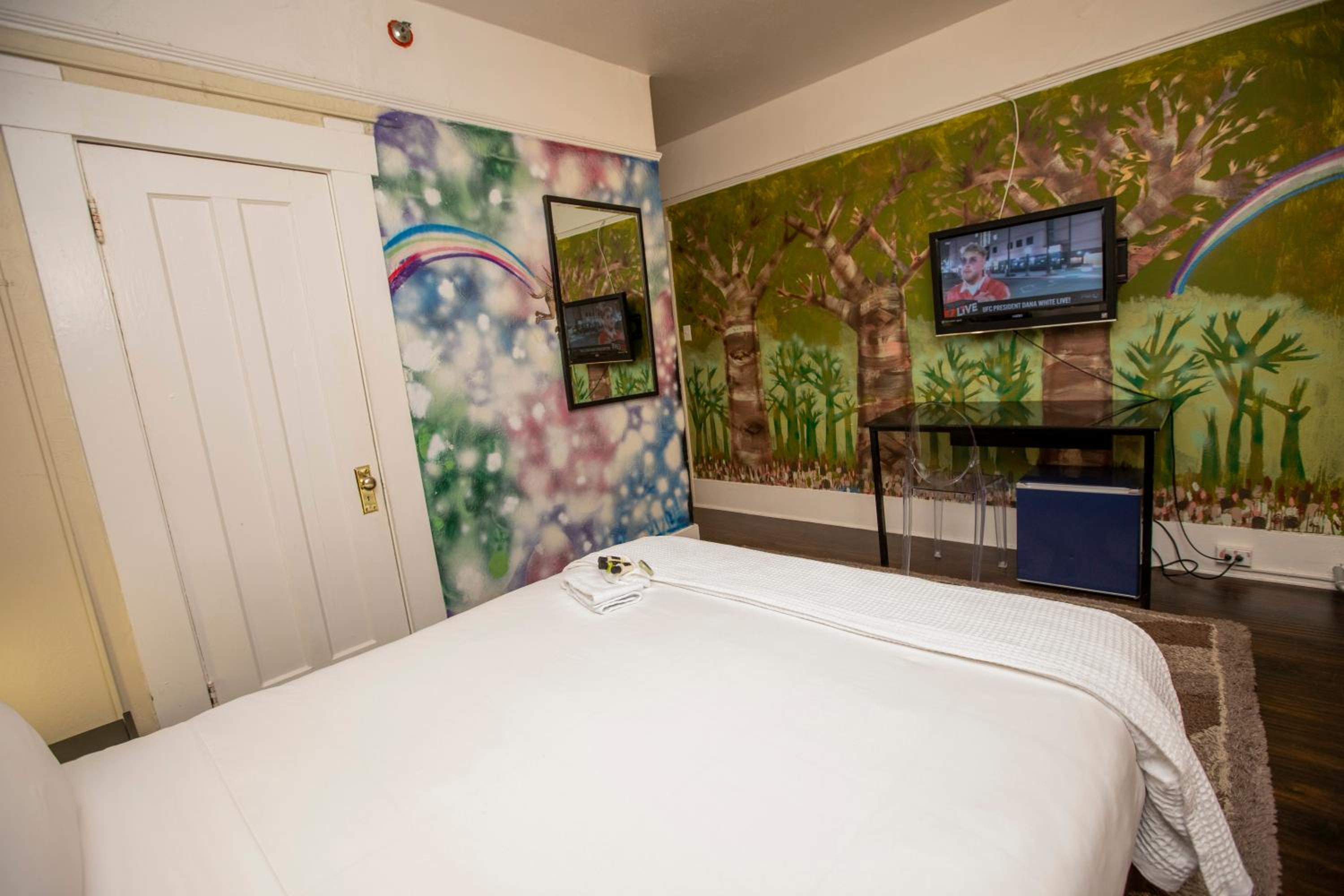 Hotel des Arts — photo 134