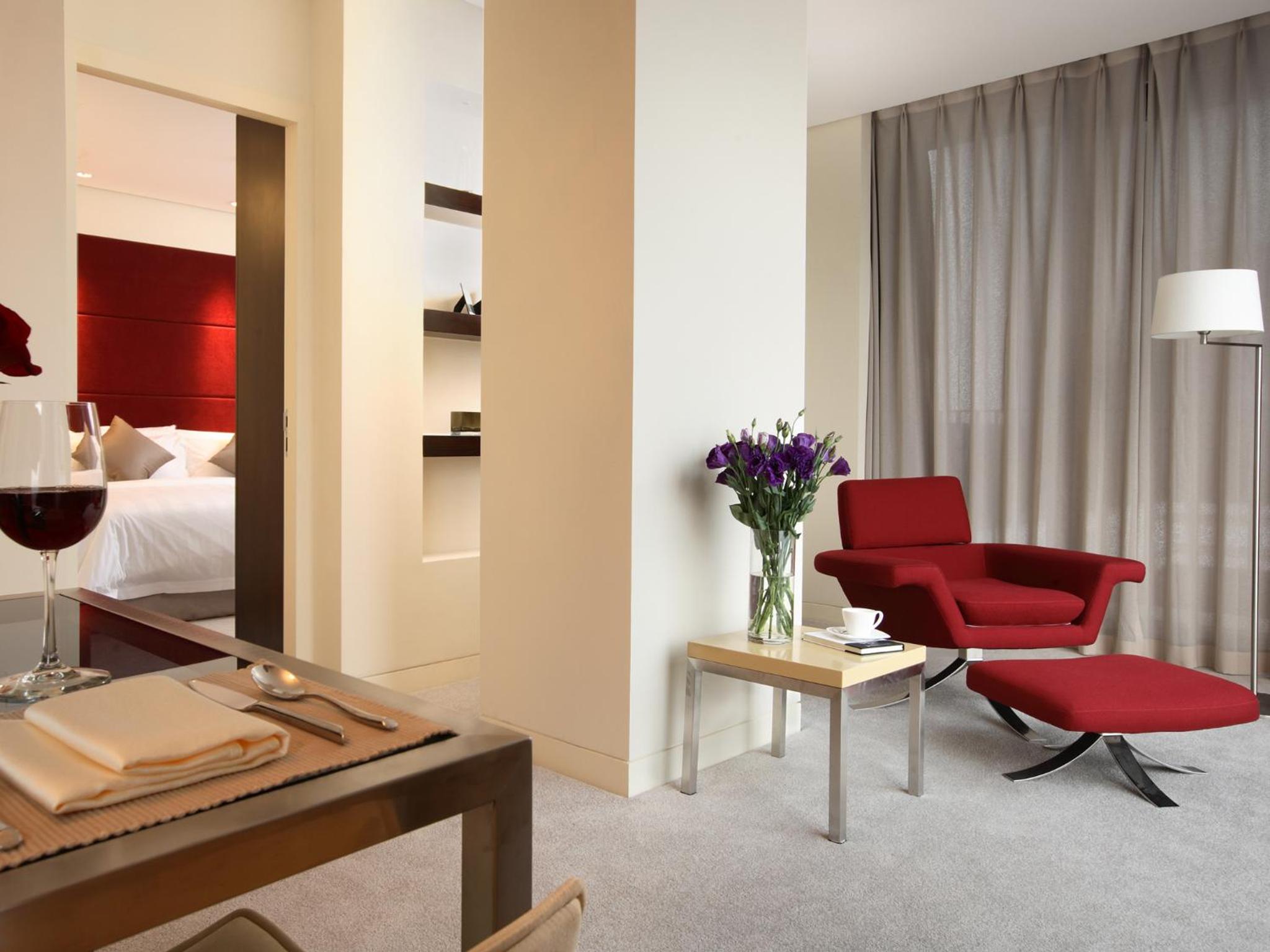 Deluxe Suite A photo 3