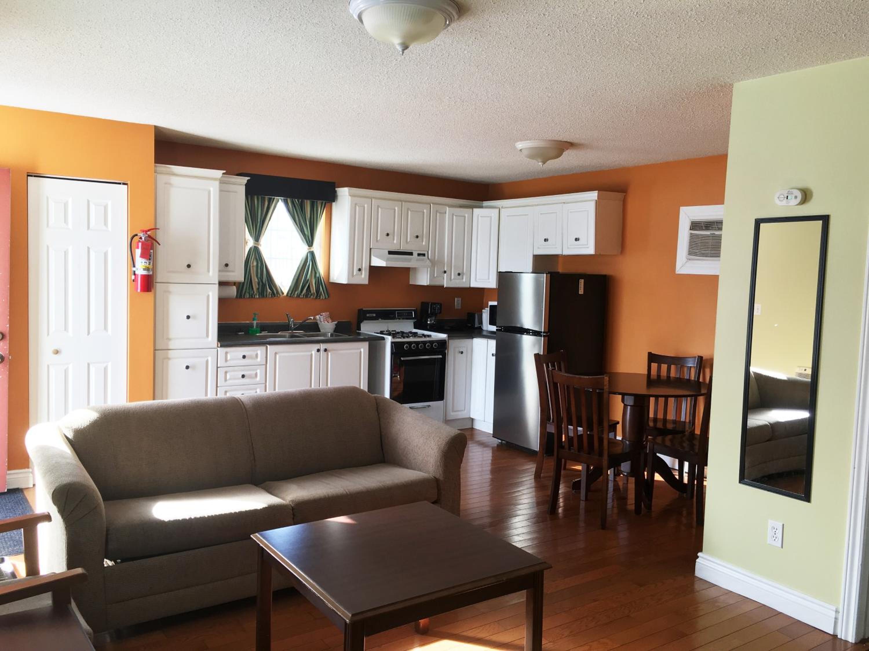 Two-Bedroom Cottage photo 1
